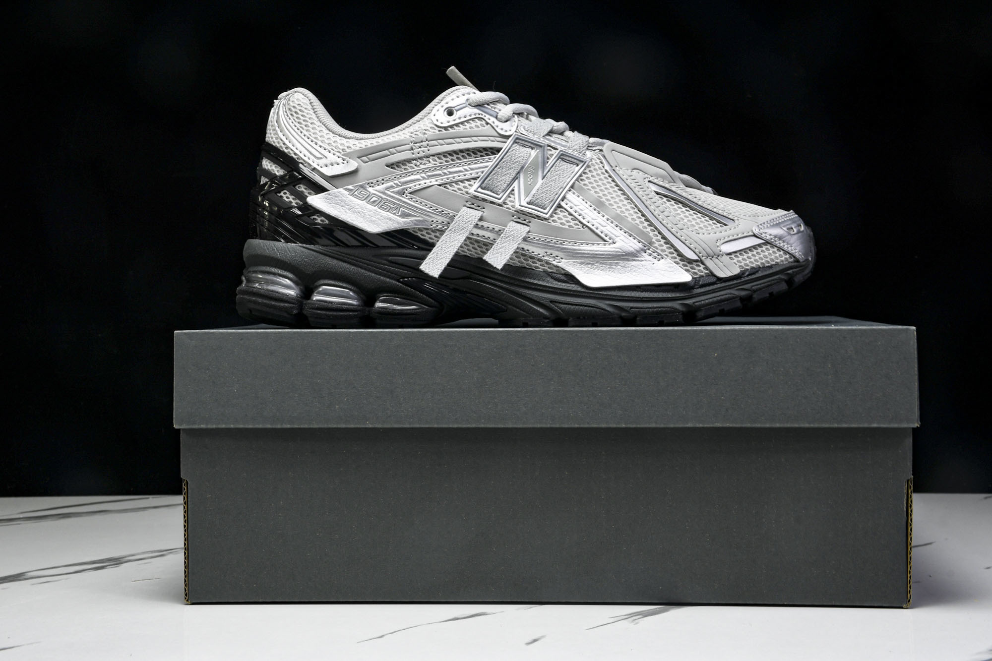 New Balance 1906系列复古老爹风休闲运动慢跑鞋 U1906AAF #YZ010#鞋款灵感源