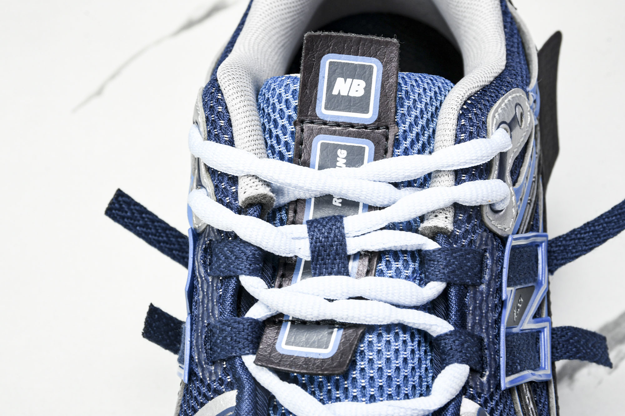 New Balance 1906系列复古老爹风休闲运动慢跑鞋 U1906AB #YZ010#鞋款灵感源自