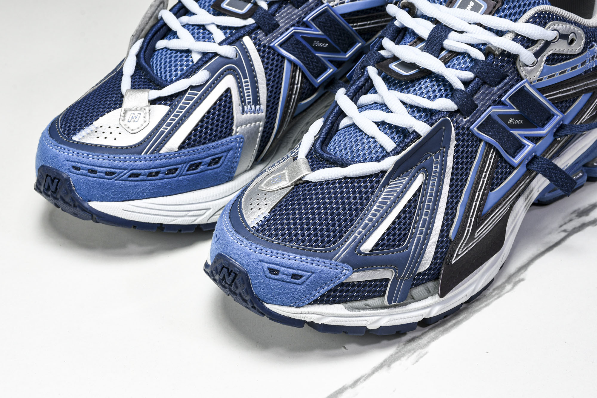 New Balance 1906系列复古老爹风休闲运动慢跑鞋 U1906AB #YZ010#鞋款灵感源自