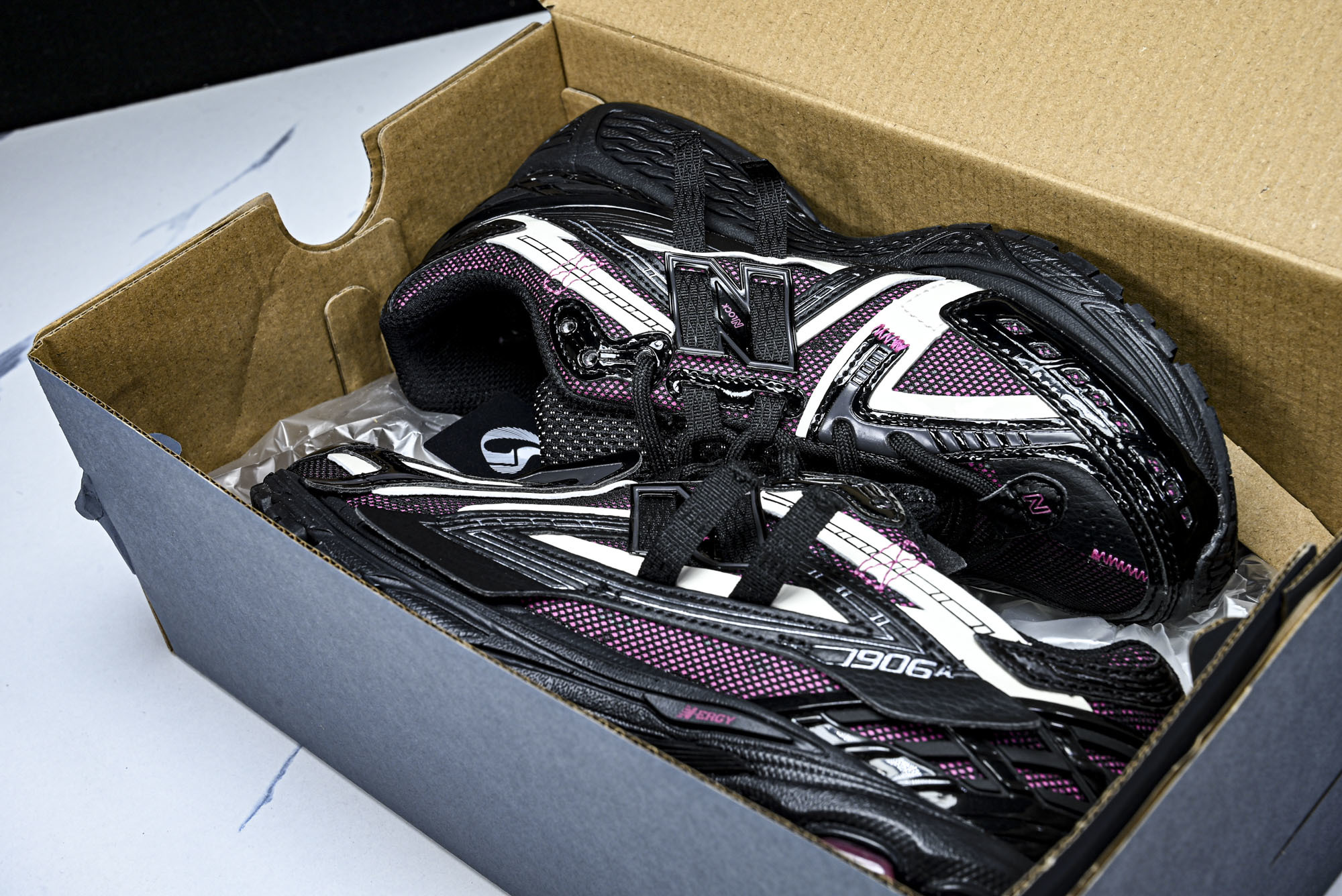 New Balance 1906系列复古老爹风休闲运动慢跑鞋 U1906AD(2) #YZ010GS原装