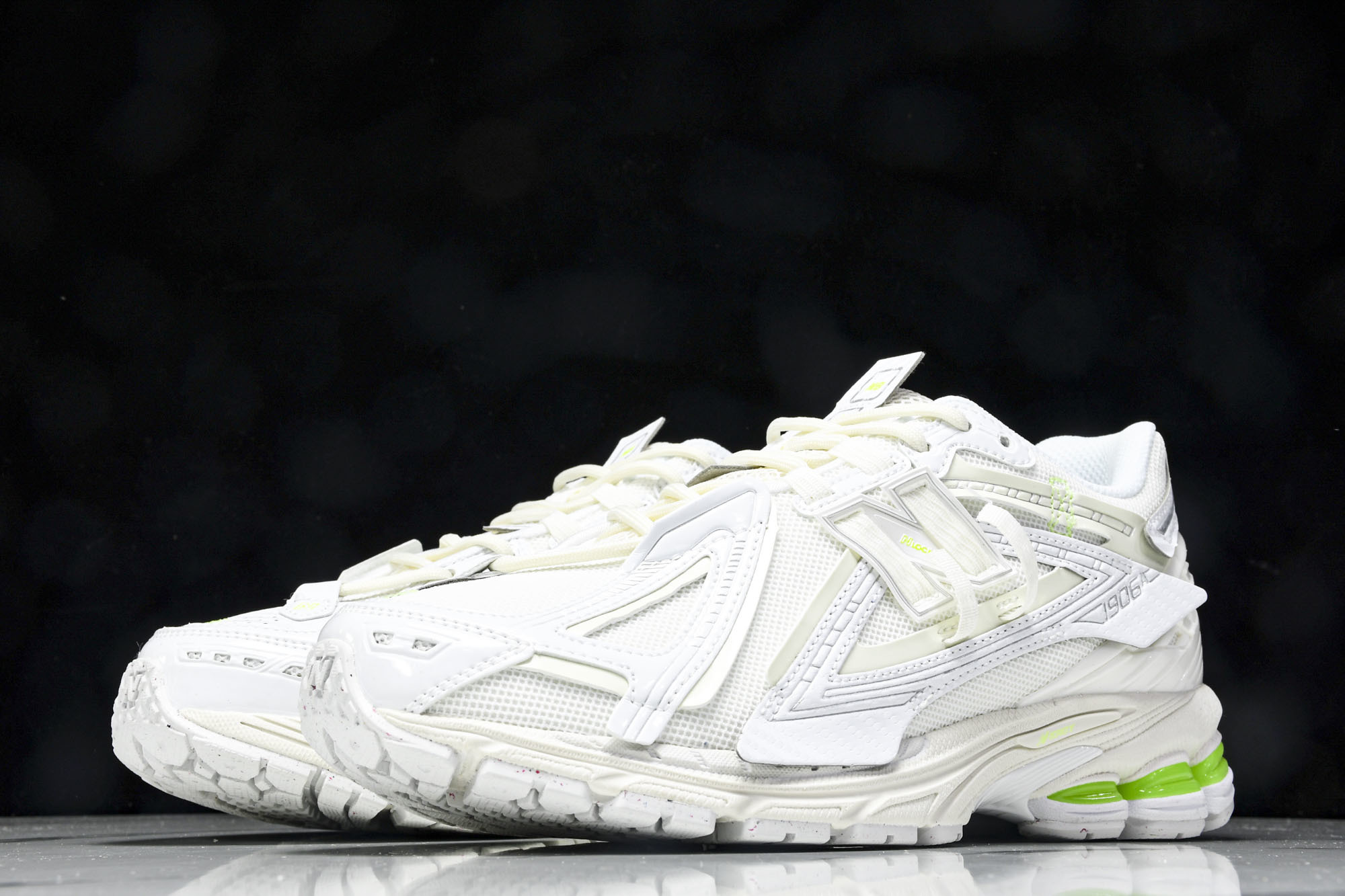 New Balance 1906系列复古老爹风休闲运动慢跑鞋 U1906AE #YZ010#鞋款灵感源自
