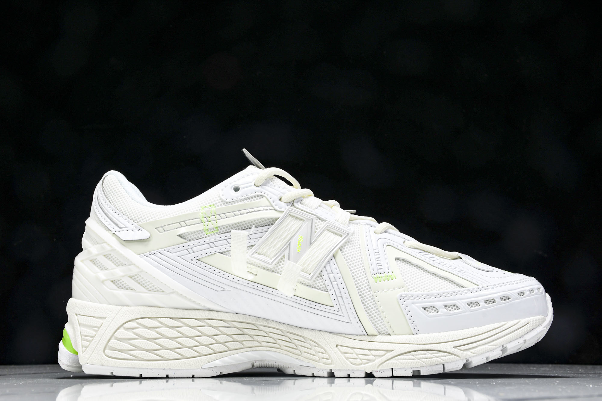 New Balance 1906系列复古老爹风休闲运动慢跑鞋 U1906AE #YZ010#鞋款灵感源自