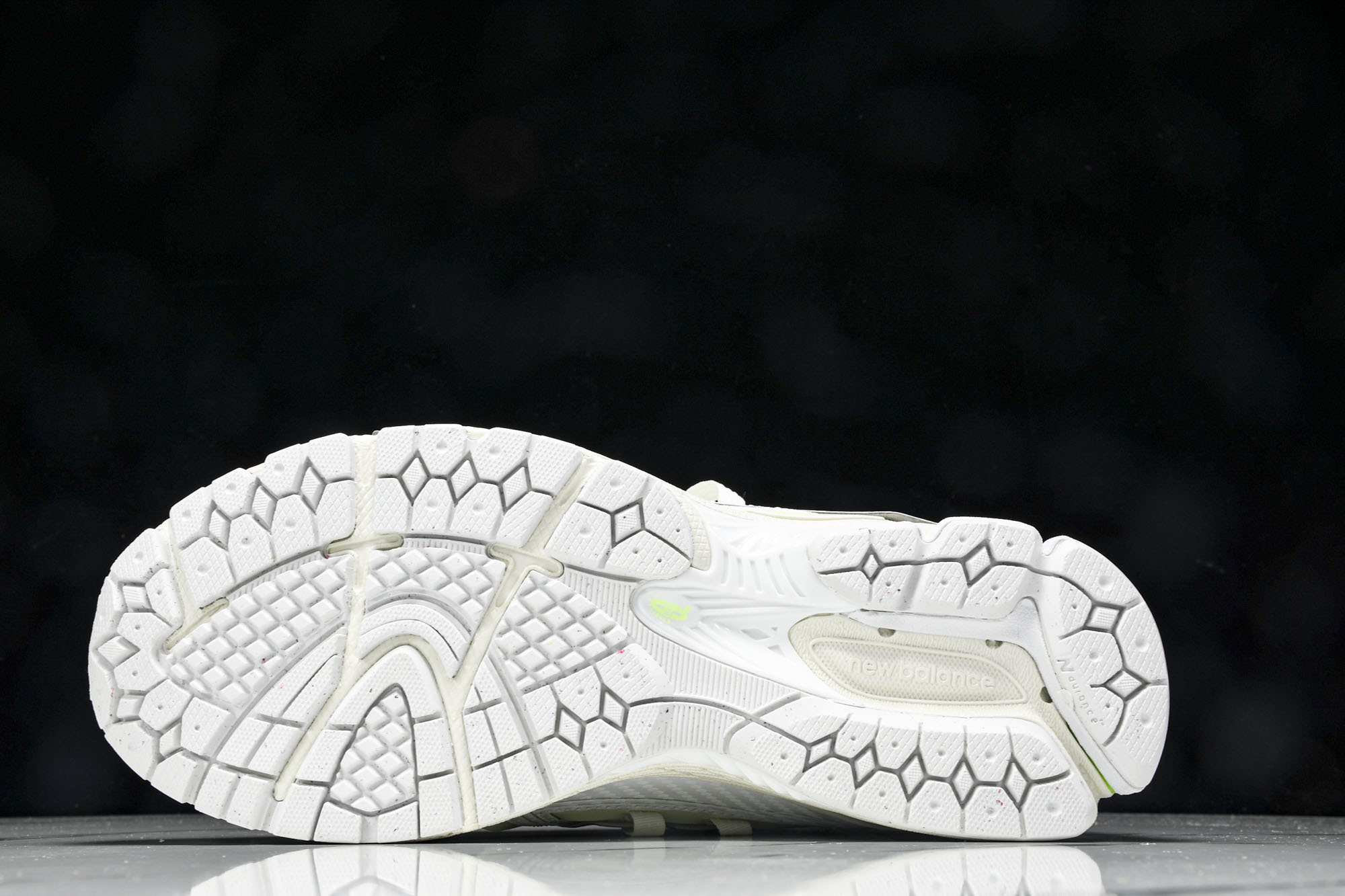 New Balance 1906系列复古老爹风休闲运动慢跑鞋 U1906AE #YZ010#鞋款灵感源自