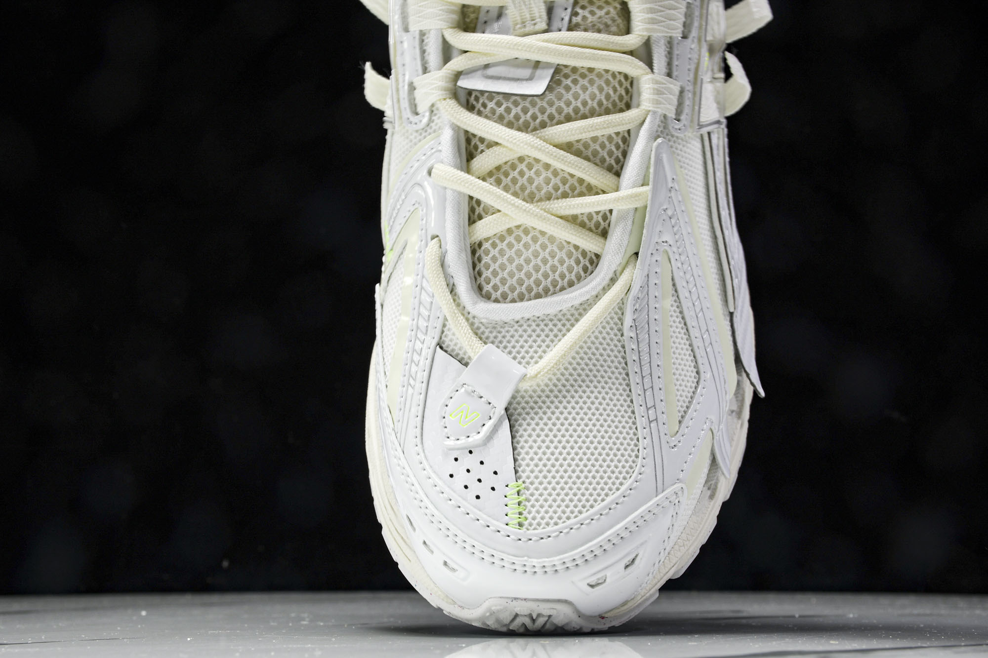 New Balance 1906系列复古老爹风休闲运动慢跑鞋 U1906AE #YZ010#鞋款灵感源自