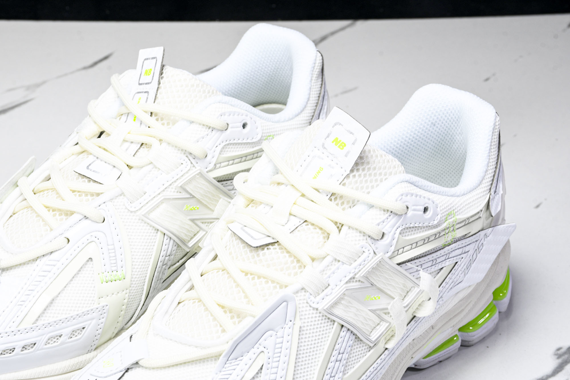 New Balance 1906系列复古老爹风休闲运动慢跑鞋 U1906AE #YZ010#鞋款灵感源自