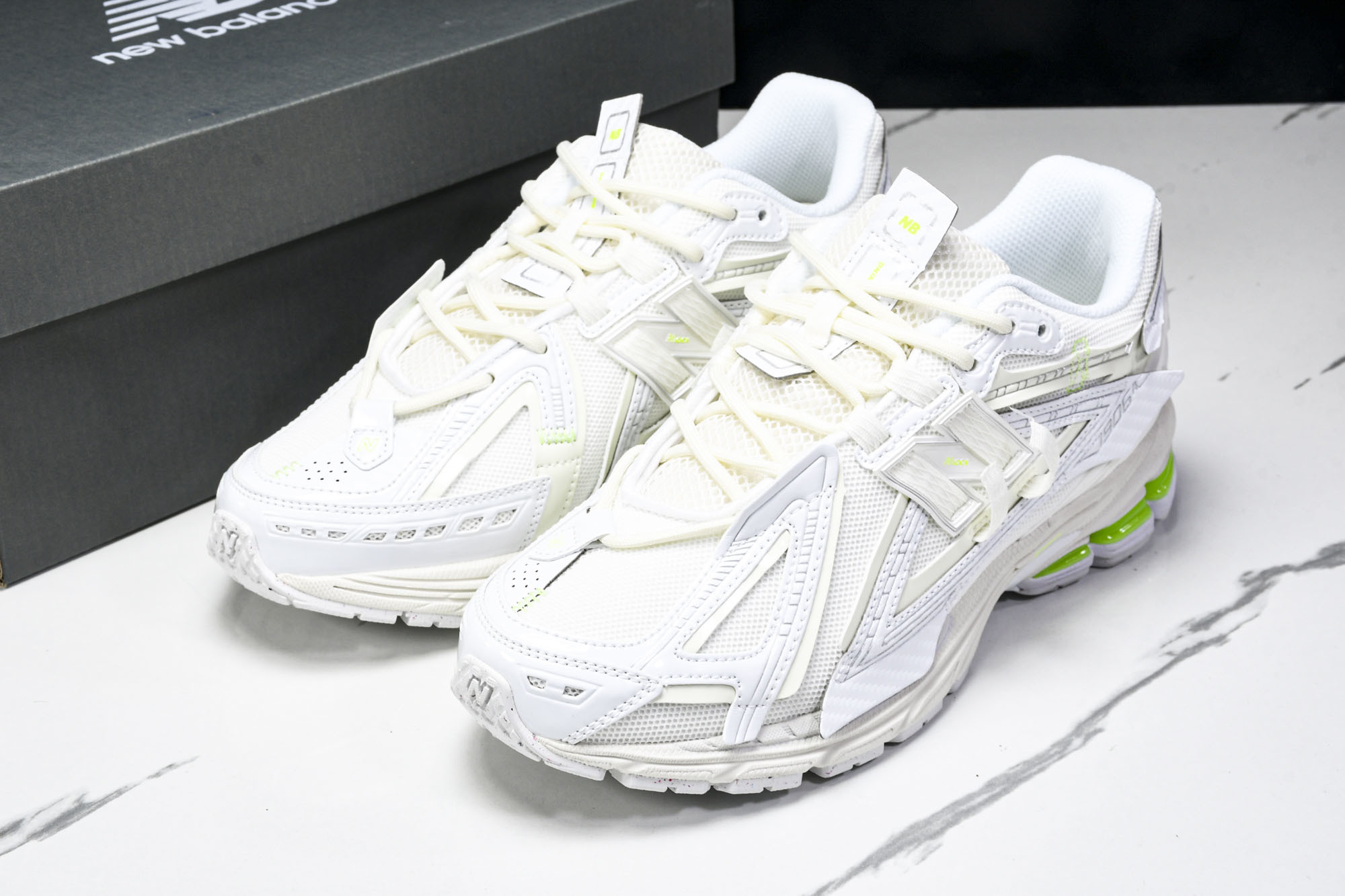 New Balance 1906系列复古老爹风休闲运动慢跑鞋 U1906AE #YZ010#鞋款灵感源自