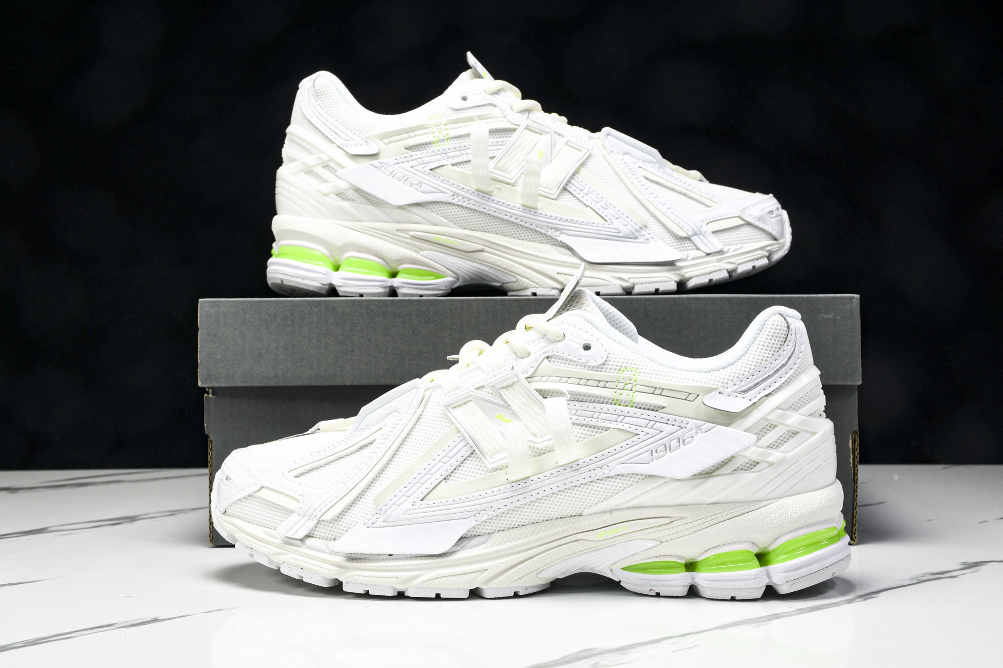 New Balance 1906系列复古老爹风休闲运动慢跑鞋 U1906AE #YZ010#鞋款灵感源自