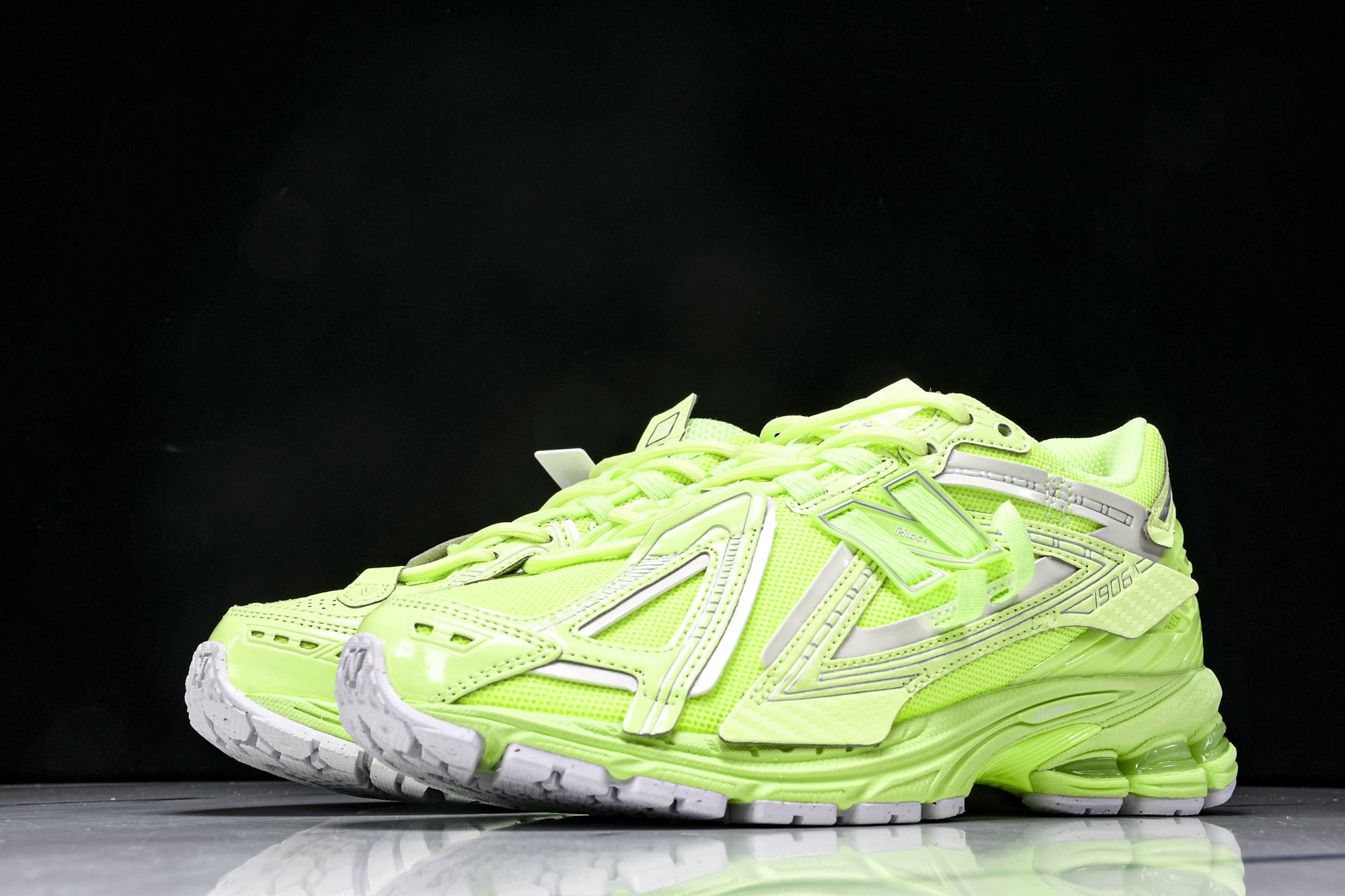 New Balance 1906系列复古老爹风休闲运动慢跑鞋 U1906AF #YZ010#鞋款灵感源自