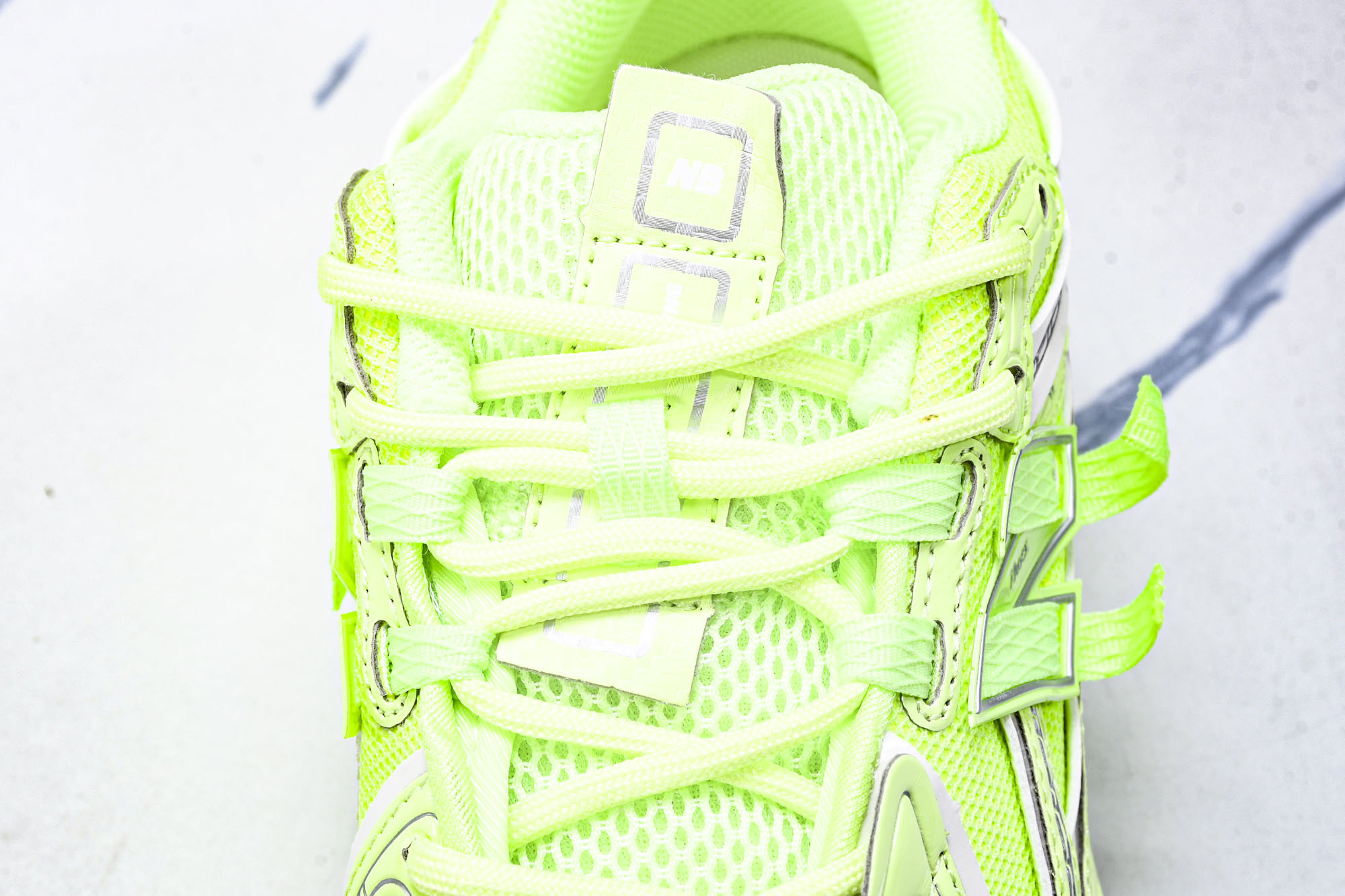 New Balance 1906系列复古老爹风休闲运动慢跑鞋 U1906AF #YZ010#鞋款灵感源自