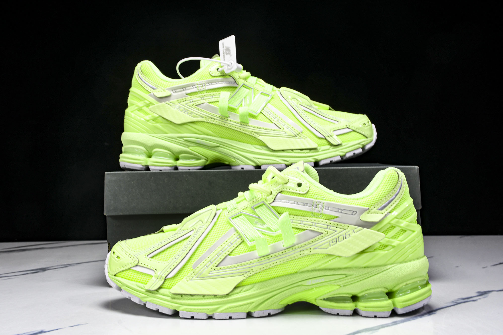 New Balance 1906系列复古老爹风休闲运动慢跑鞋 U1906AF #YZ010#鞋款灵感源自