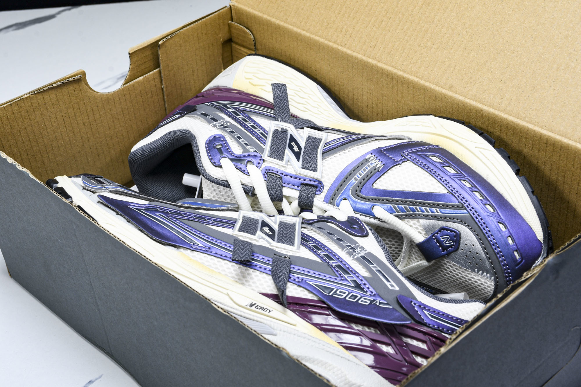 New Balance 1906系列复古老爹风休闲运动慢跑鞋 U1906ANB #YZ010#鞋款灵感源