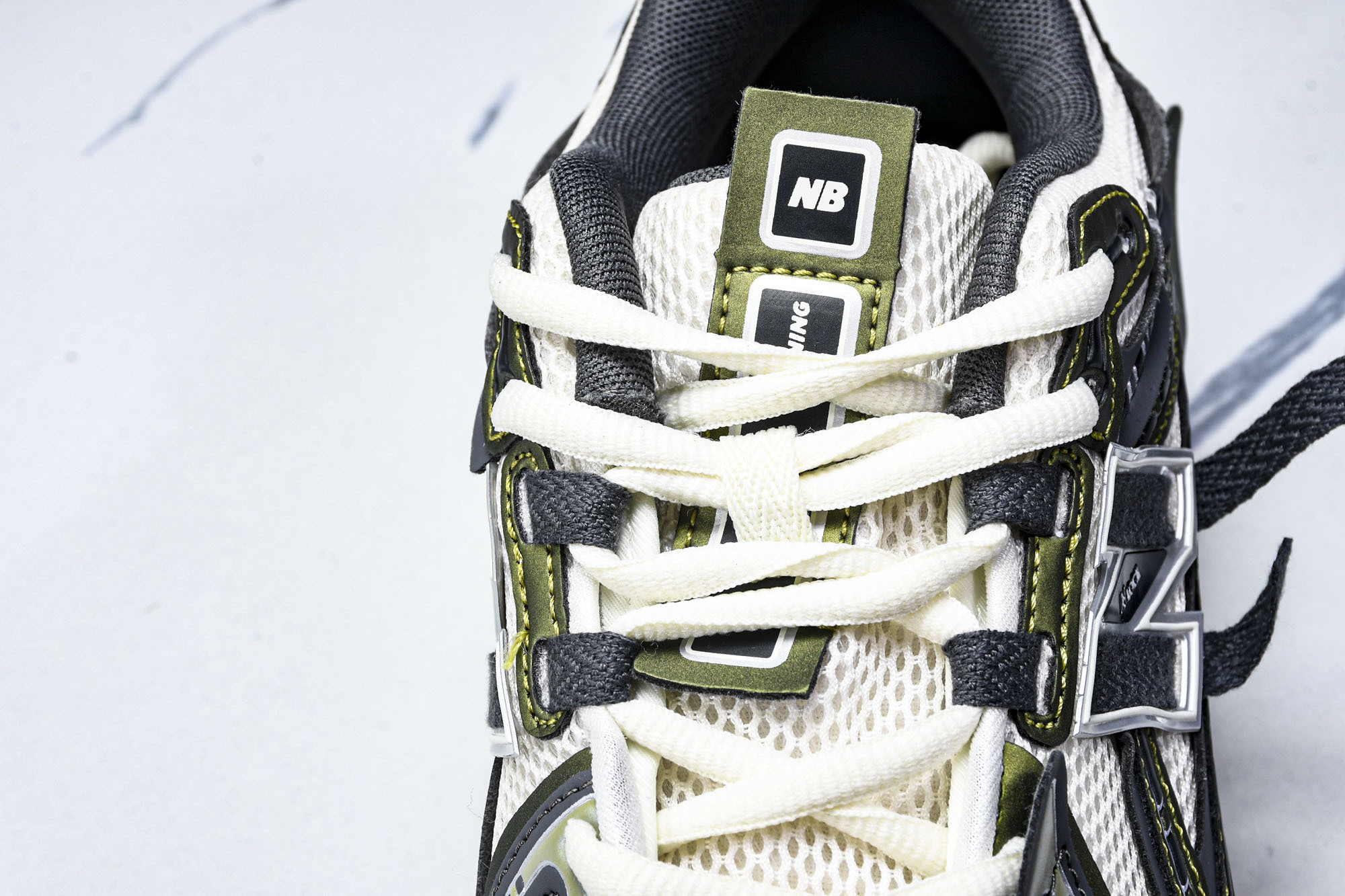New Balance 1906系列复古老爹风休闲运动慢跑鞋 U1906ANC #YZ010#鞋款灵感源