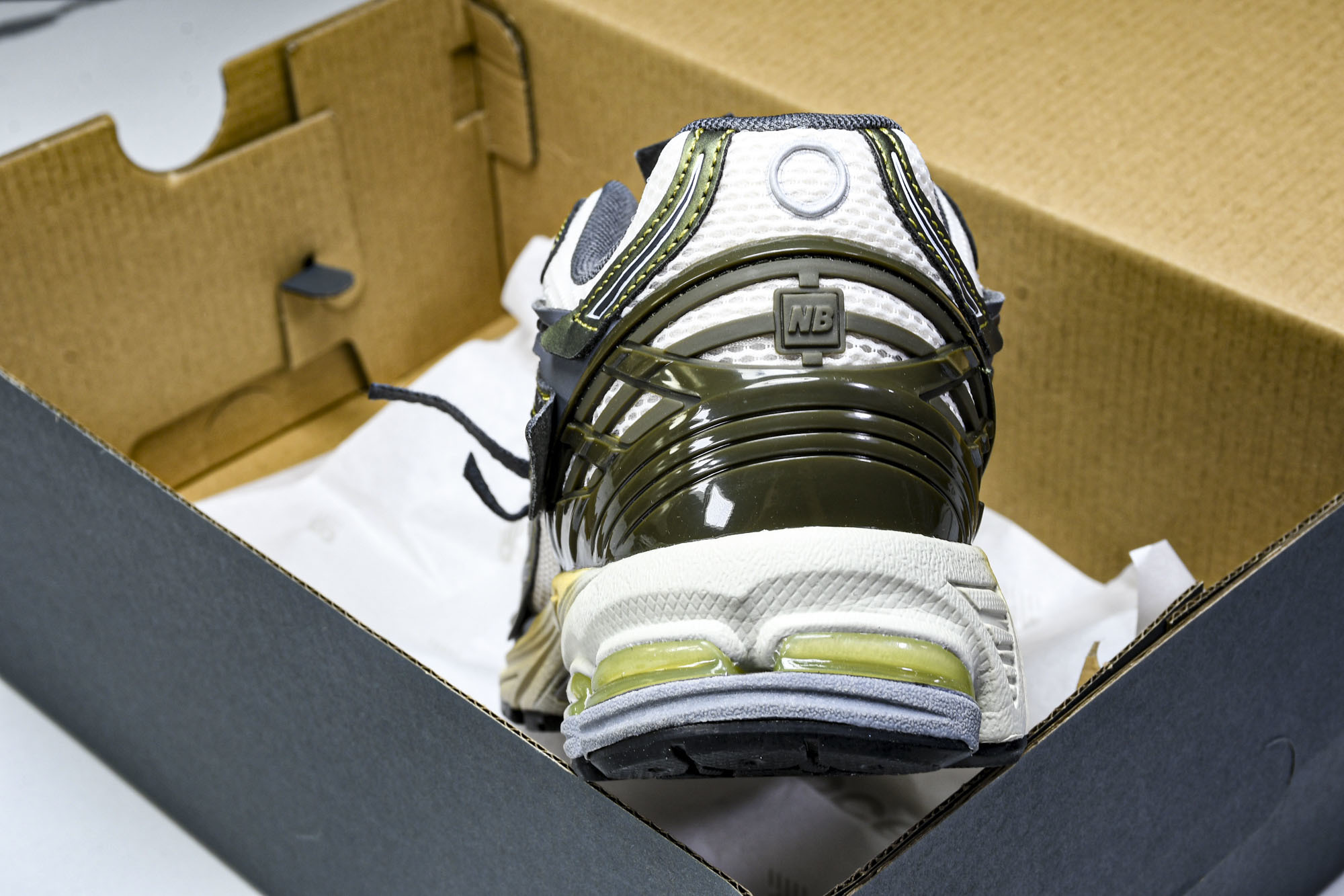 New Balance 1906系列复古老爹风休闲运动慢跑鞋 U1906ANC #YZ010#鞋款灵感源