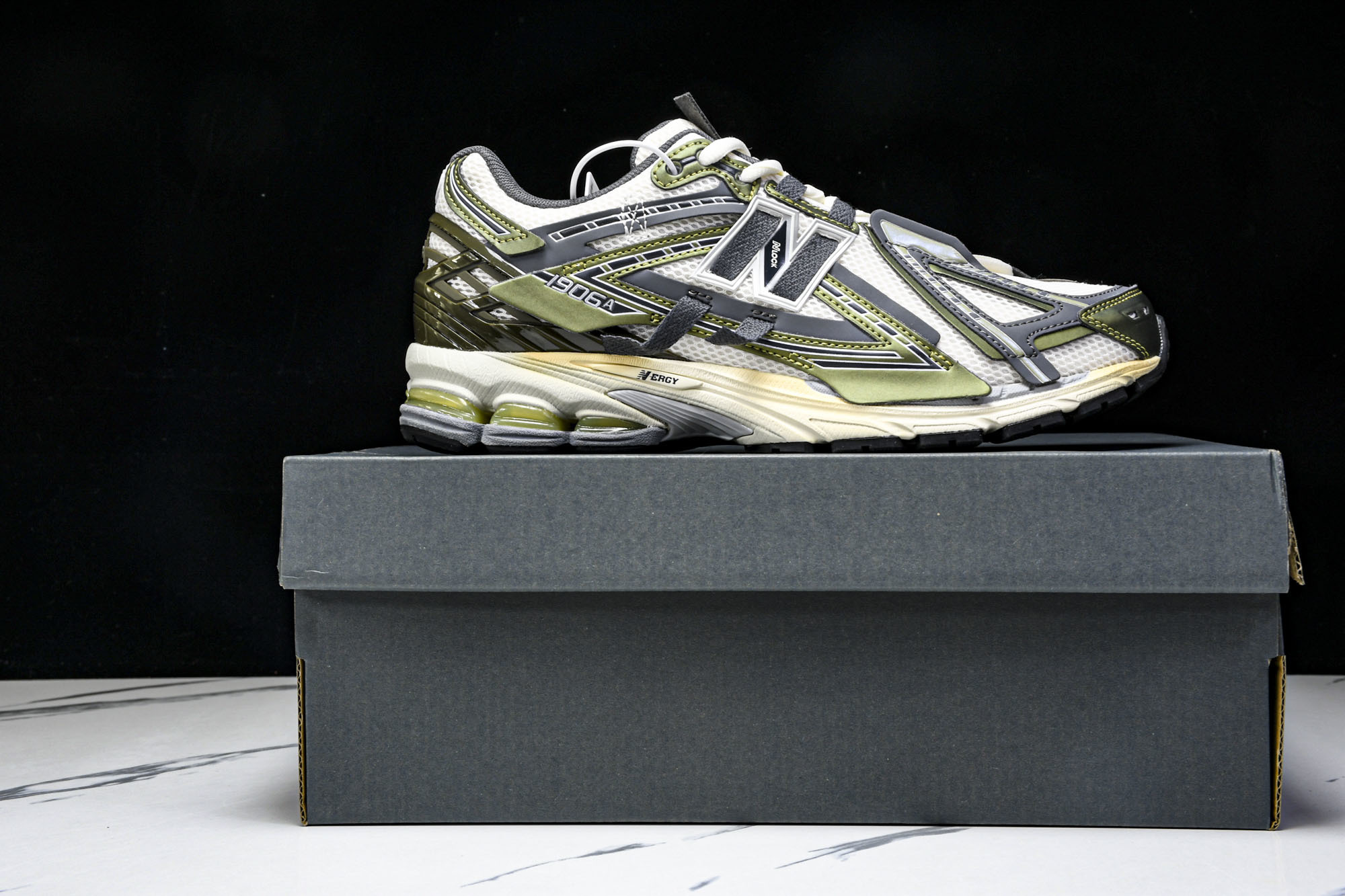 New Balance 1906系列复古老爹风休闲运动慢跑鞋 U1906ANC #YZ010#鞋款灵感源