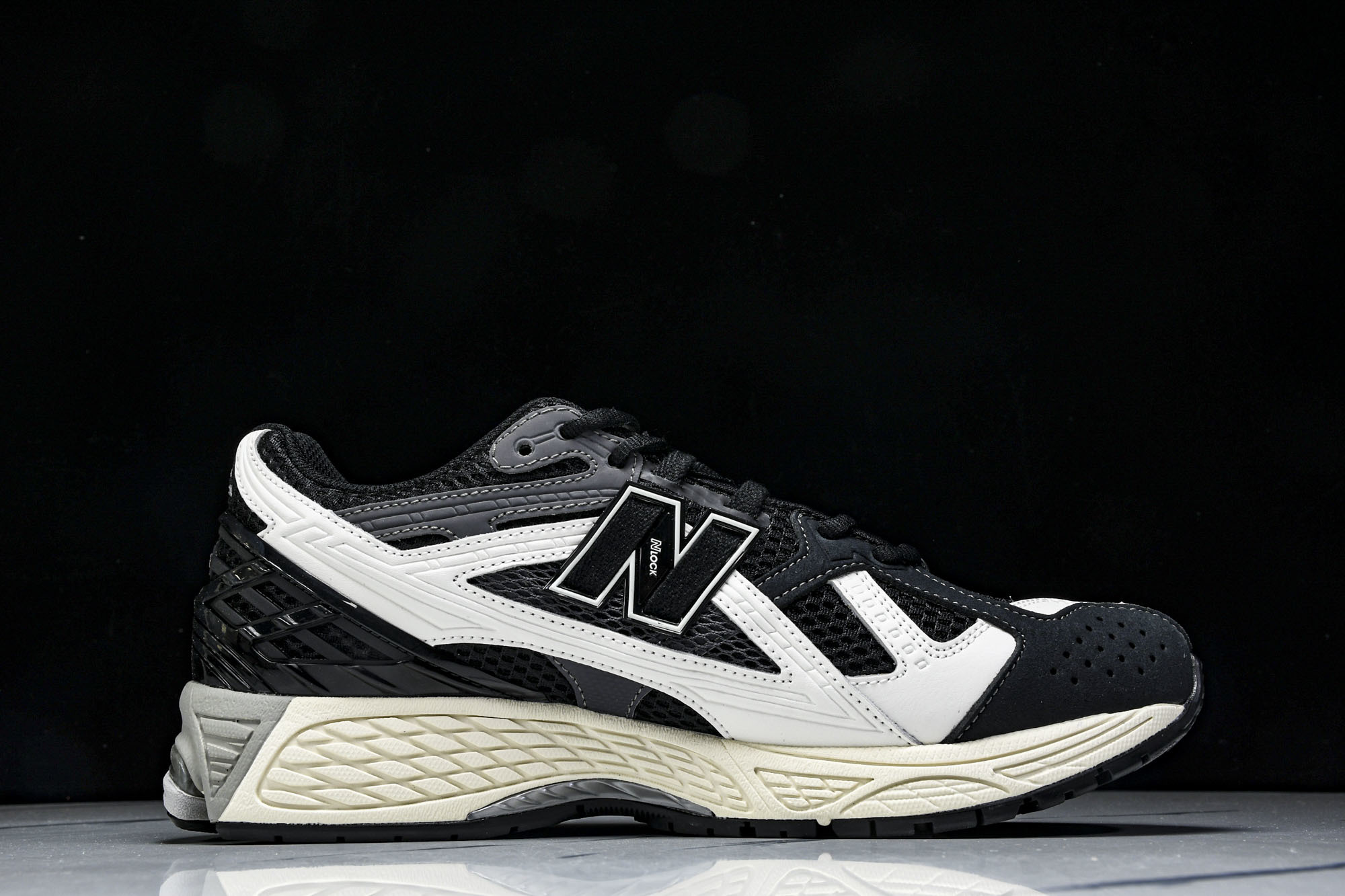New Balance 1906系列复古老爹风休闲运动慢跑鞋 U1906NC #YZ010#鞋款灵感源自
