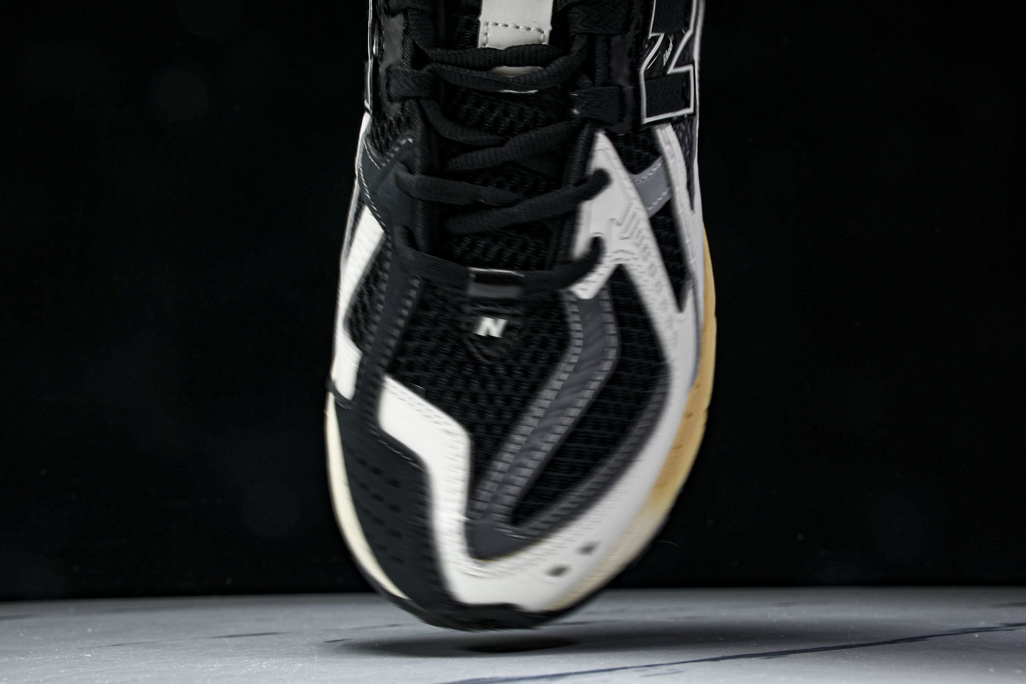 New Balance 1906系列复古老爹风休闲运动慢跑鞋 U1906NC #YZ010#鞋款灵感源自
