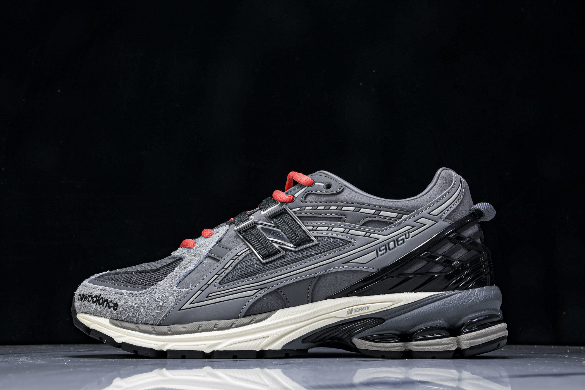 New Balance 1906系列复古老爹风休闲运动慢跑鞋 U1906NGC #YZ010#鞋款灵感源