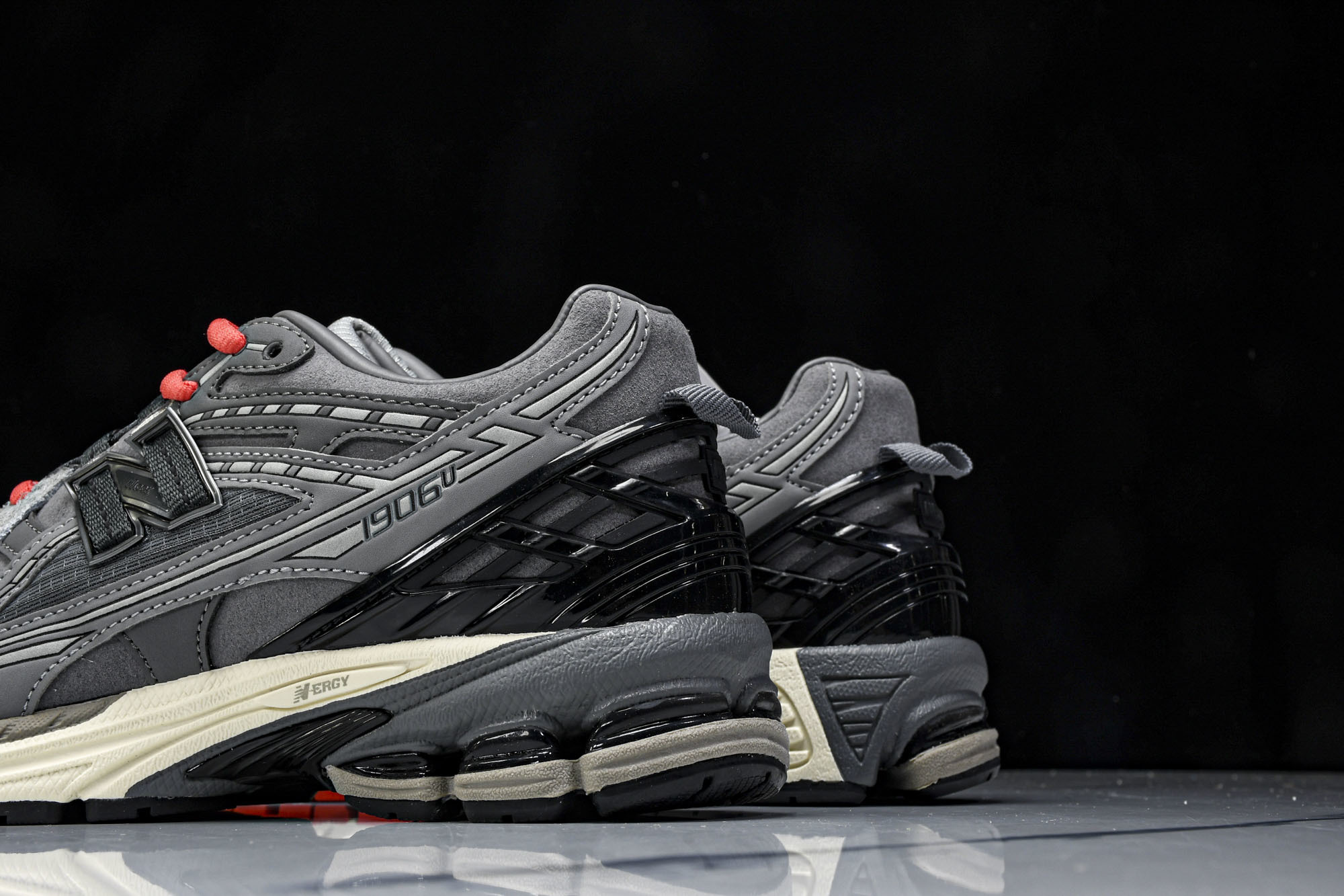 New Balance 1906系列复古老爹风休闲运动慢跑鞋 U1906NGC #YZ010#鞋款灵感源