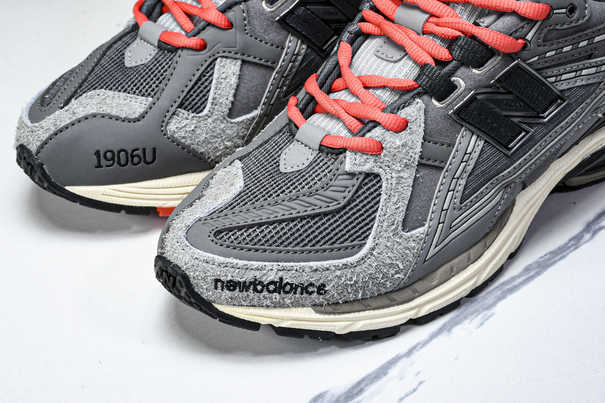 New Balance 1906系列复古老爹风休闲运动慢跑鞋 U1906NGC #YZ010#鞋款灵感源