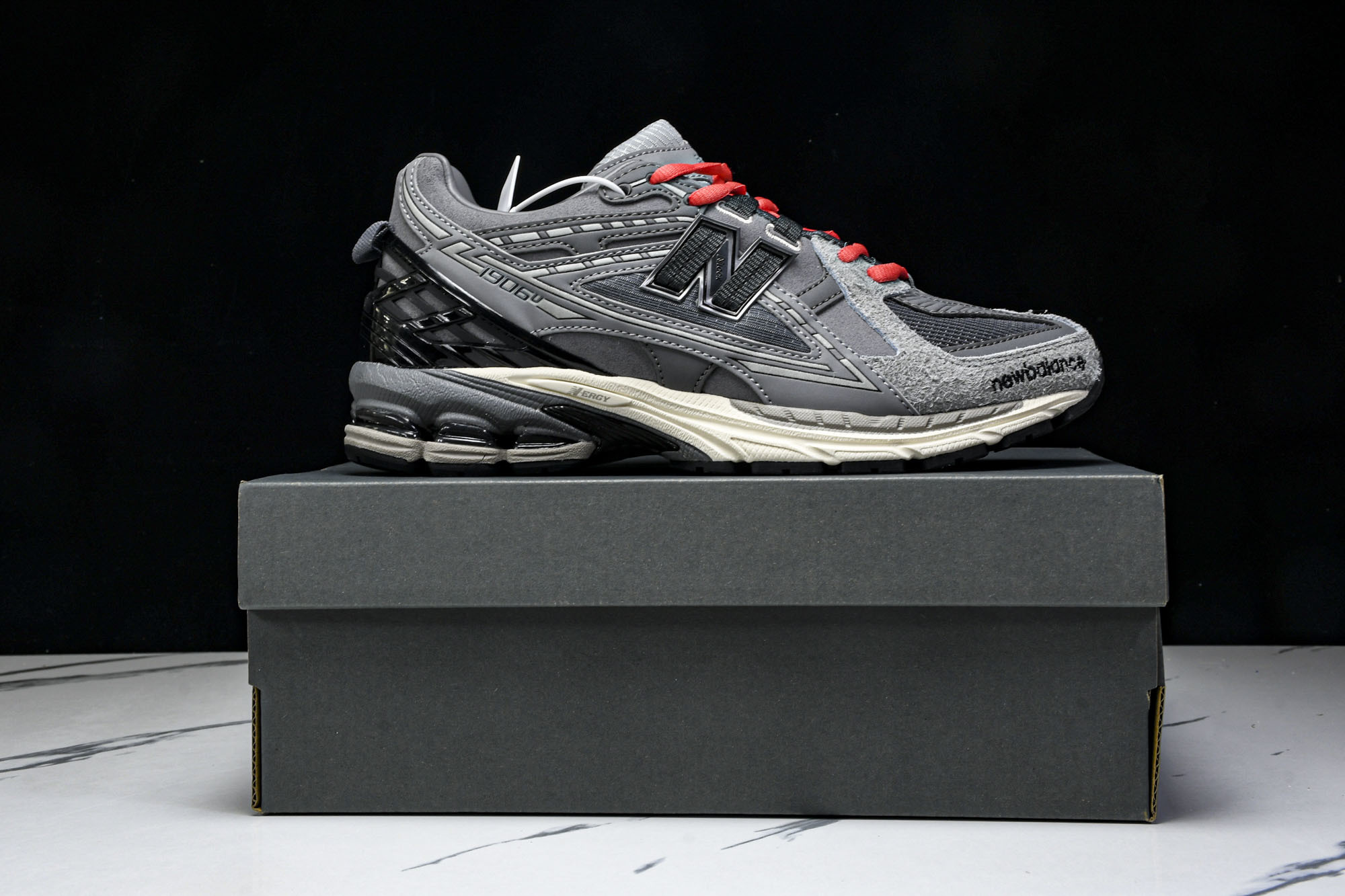 New Balance 1906系列复古老爹风休闲运动慢跑鞋 U1906NGC #YZ010#鞋款灵感源