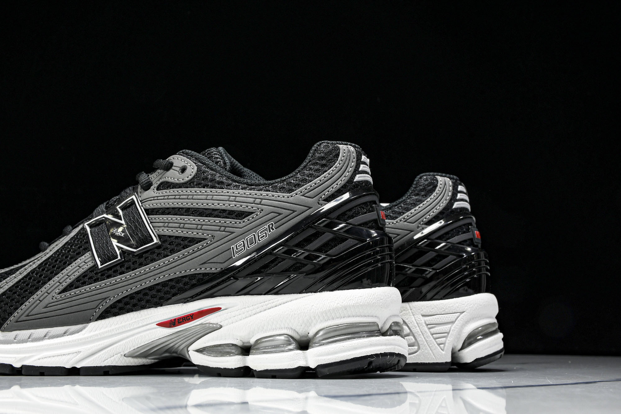 New Balance 1906系列复古老爹风休闲运动慢跑鞋 U1906RCB #YZ010#鞋款灵感源