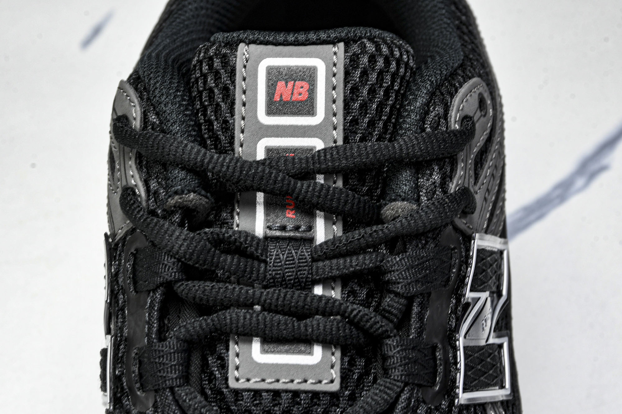 New Balance 1906系列复古老爹风休闲运动慢跑鞋 U1906RCB #YZ010#鞋款灵感源