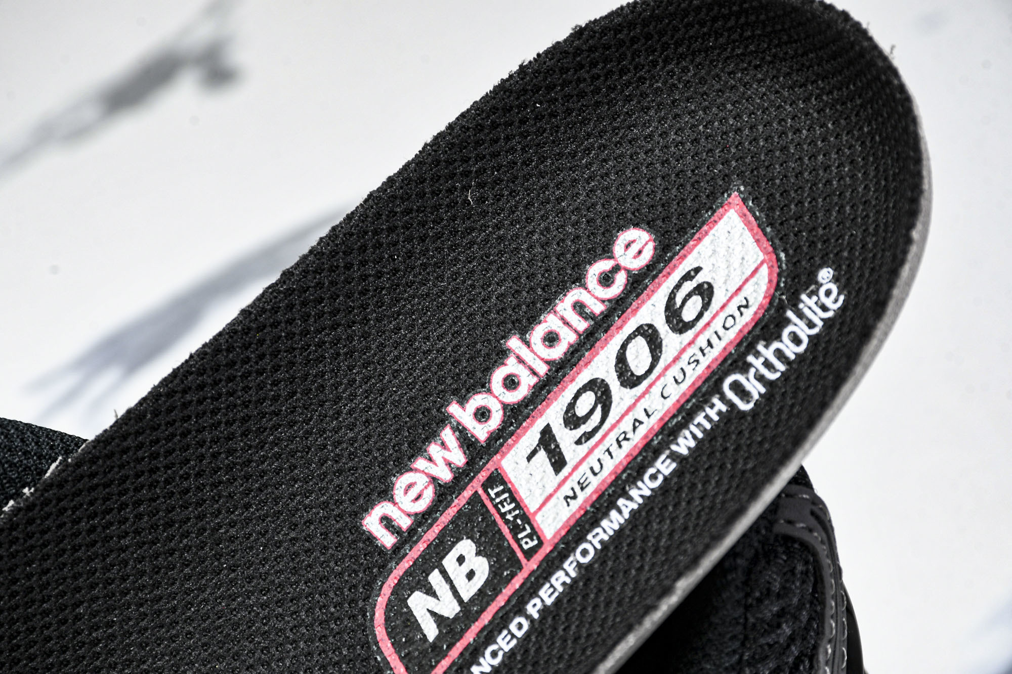 New Balance 1906系列复古老爹风休闲运动慢跑鞋 U1906RCB #YZ010#鞋款灵感源