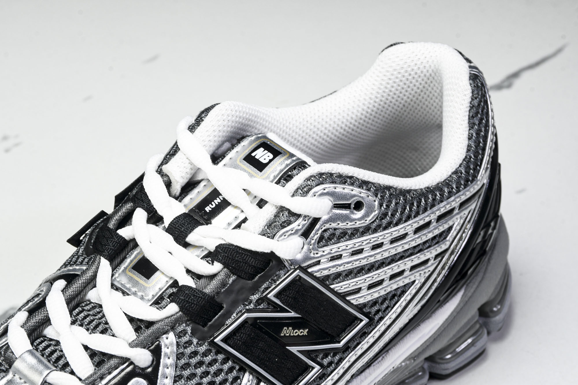 New Balance 1906系列复古老爹风休闲运动慢跑鞋 U1906RCG #YZ010#鞋款灵感源