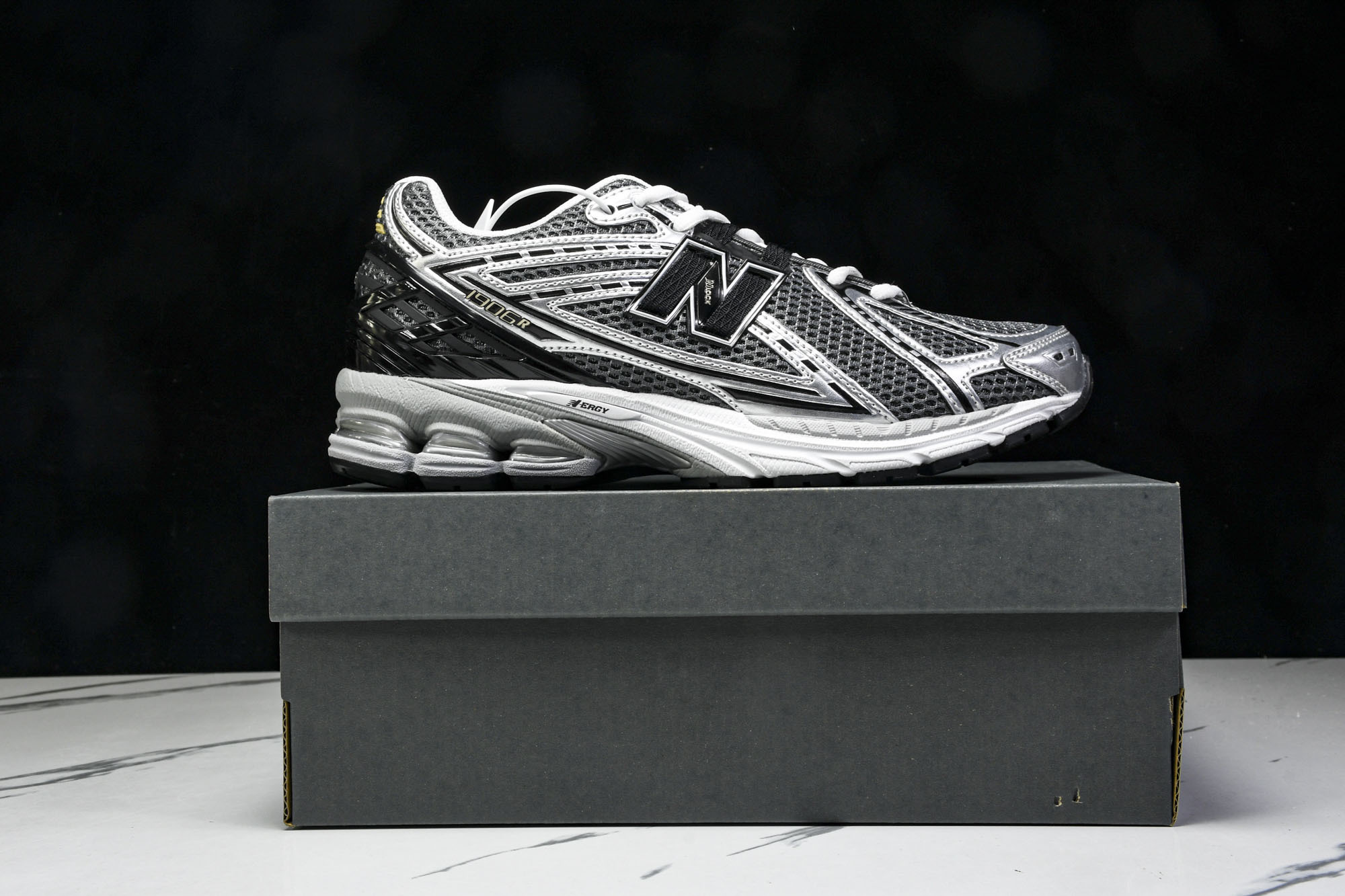 New Balance 1906系列复古老爹风休闲运动慢跑鞋 U1906RCG #YZ010#鞋款灵感源