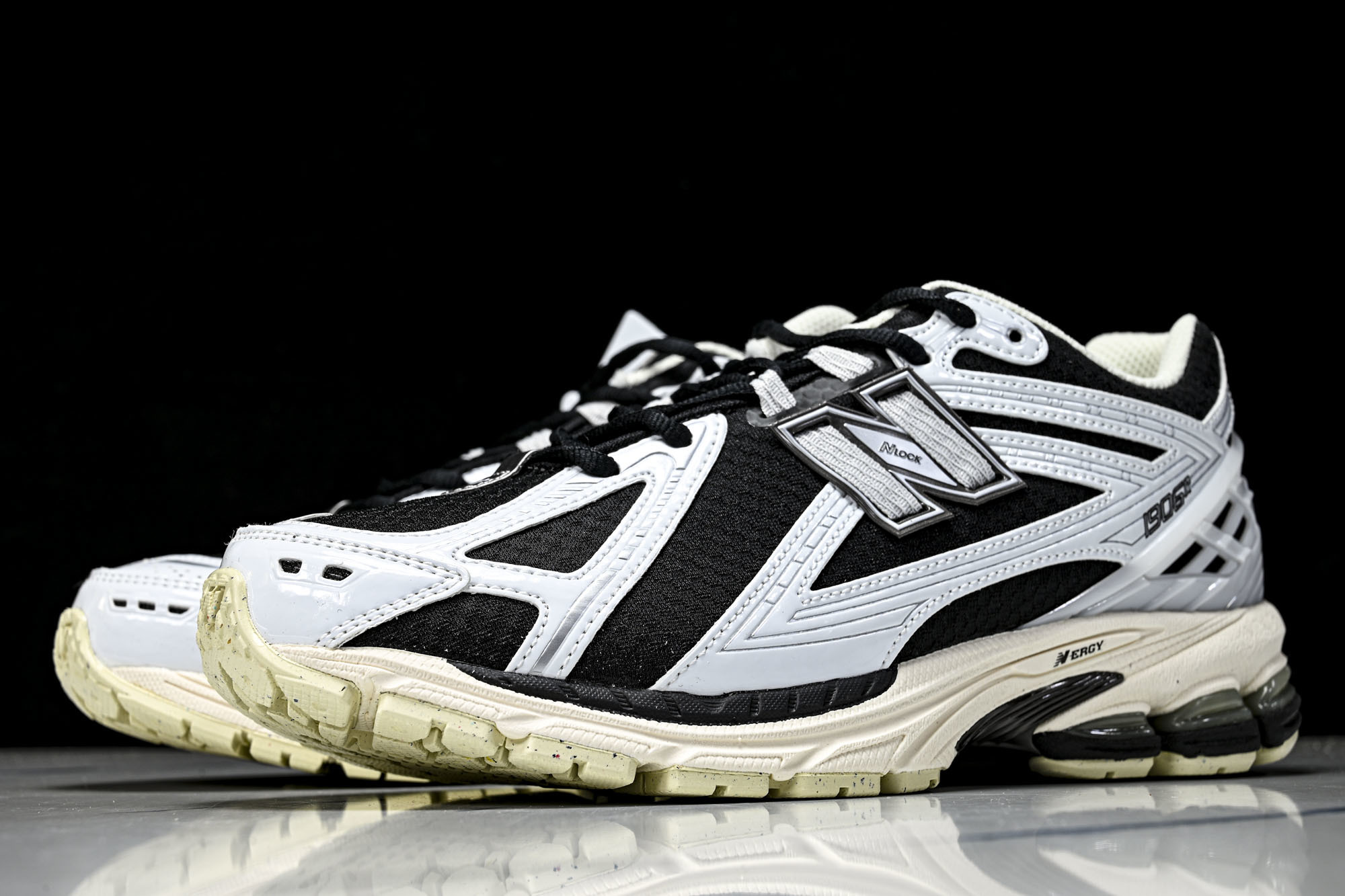 New Balance 1906系列复古老爹风休闲运动慢跑鞋 U1906RCI #YZ010#鞋款灵感源