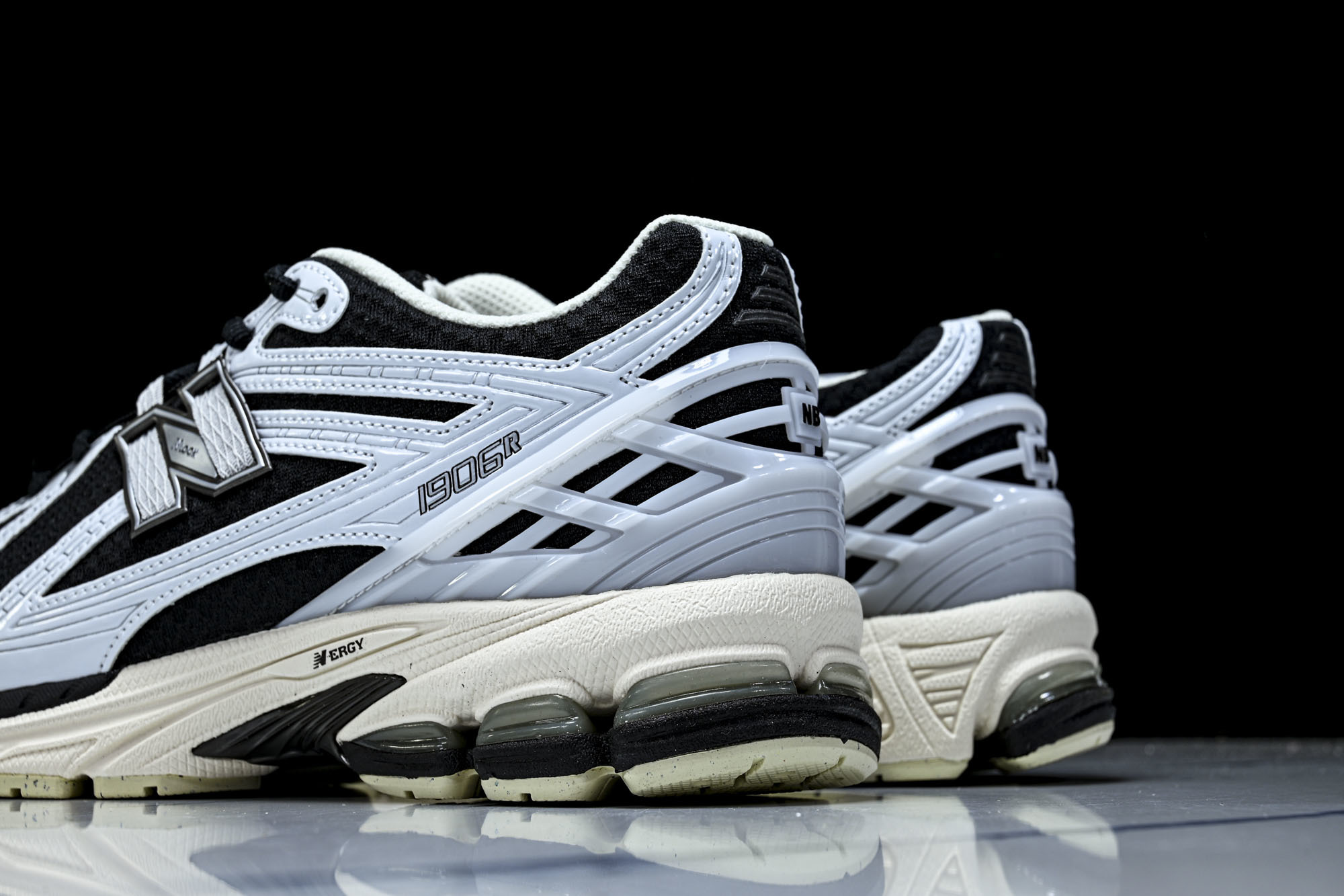New Balance 1906系列复古老爹风休闲运动慢跑鞋 U1906RCI #YZ010#鞋款灵感源
