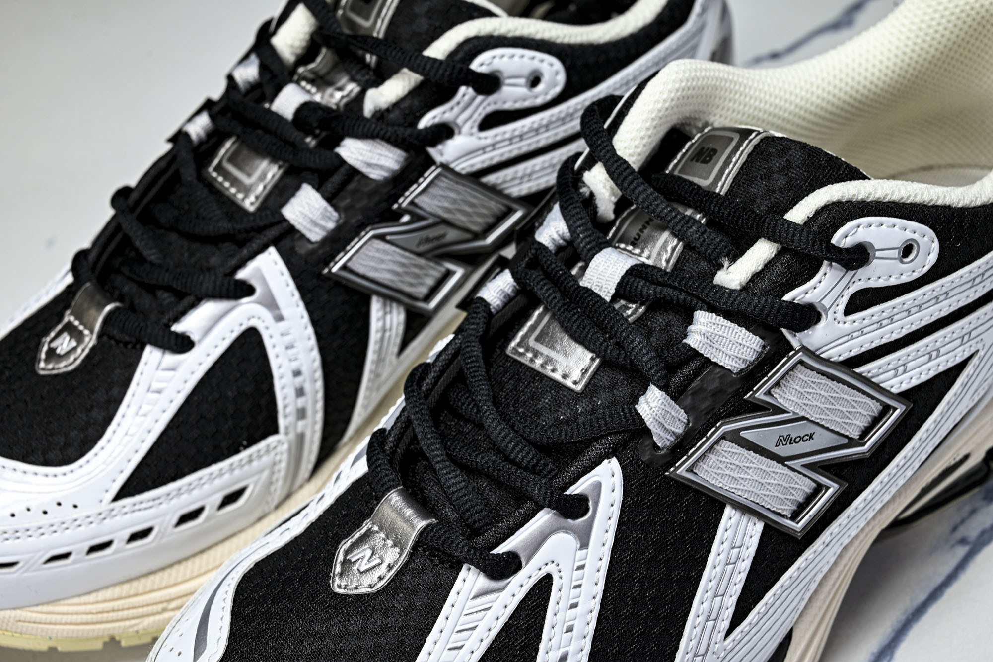 New Balance 1906系列复古老爹风休闲运动慢跑鞋 U1906RCI #YZ010#鞋款灵感源