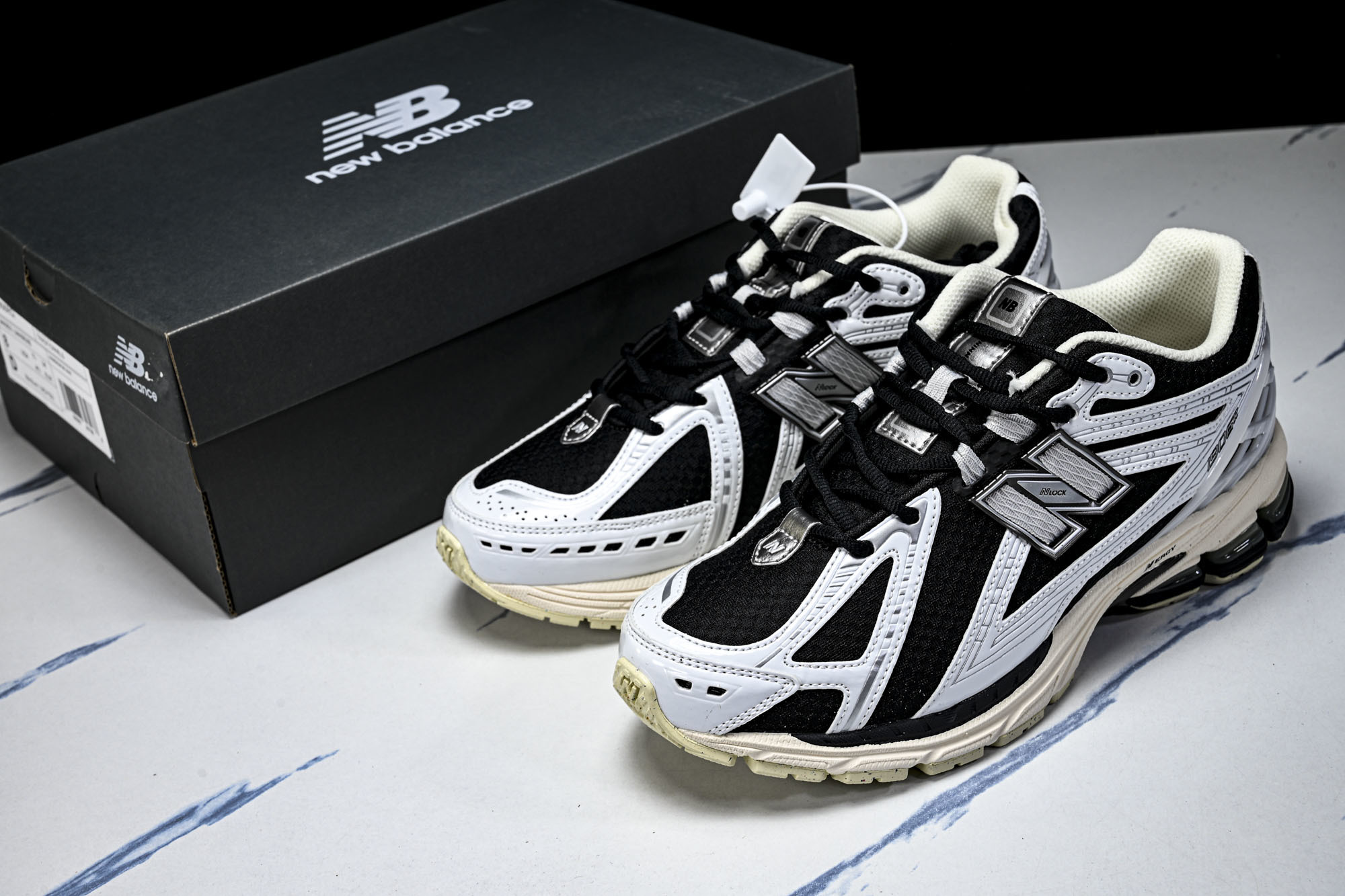 New Balance 1906系列复古老爹风休闲运动慢跑鞋 U1906RCI #YZ010#鞋款灵感源