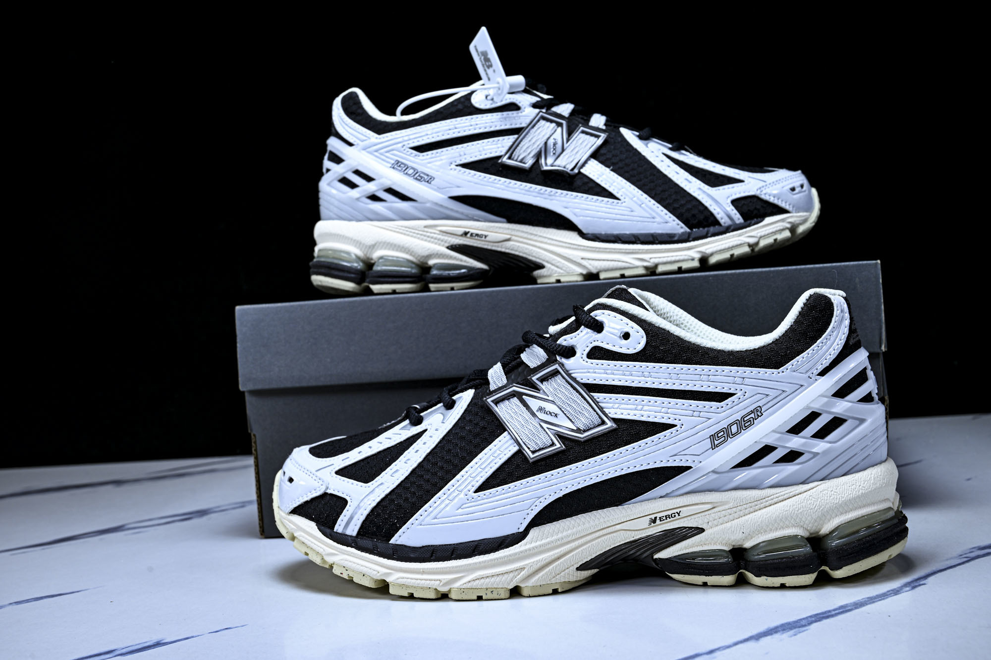 New Balance 1906系列复古老爹风休闲运动慢跑鞋 U1906RCI #YZ010#鞋款灵感源