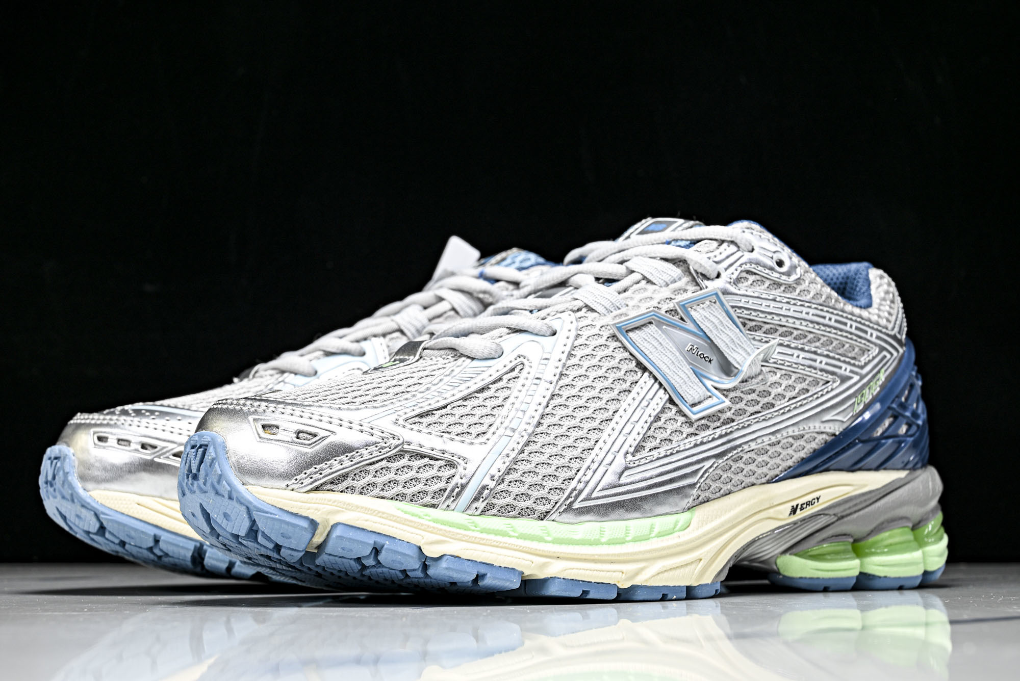 New Balance 1906系列复古老爹风休闲运动慢跑鞋 U1906RCR #YZ010#鞋款灵感源