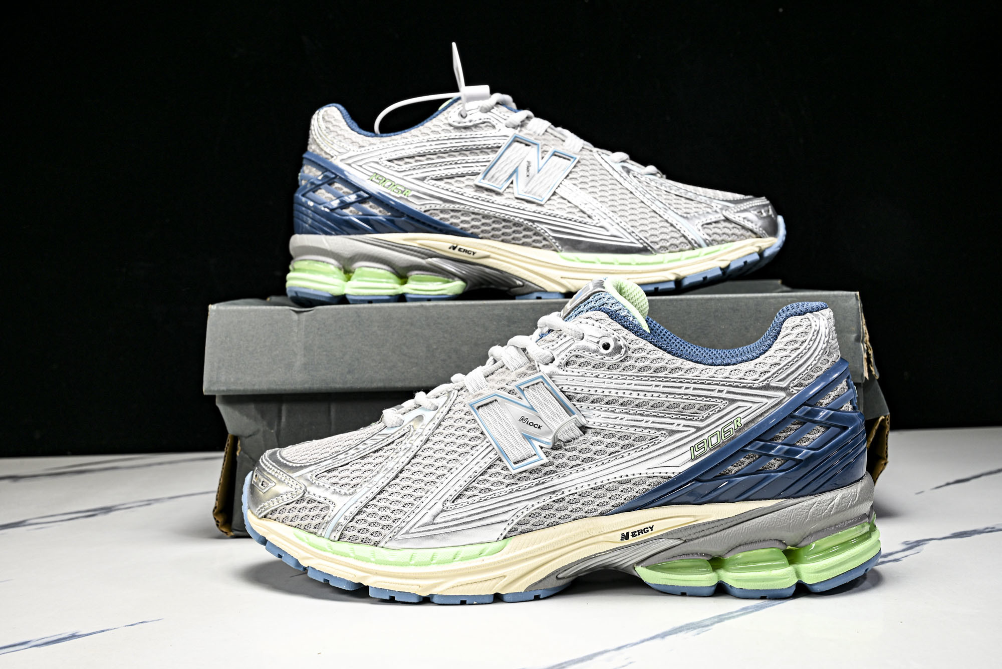 New Balance 1906系列复古老爹风休闲运动慢跑鞋 U1906RCR #YZ010#鞋款灵感源