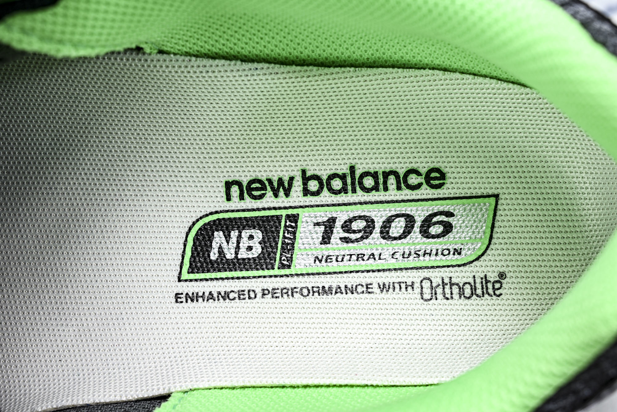 New Balance 1906系列复古老爹风休闲运动慢跑鞋 U1906RCT #YZ010#鞋款灵感源