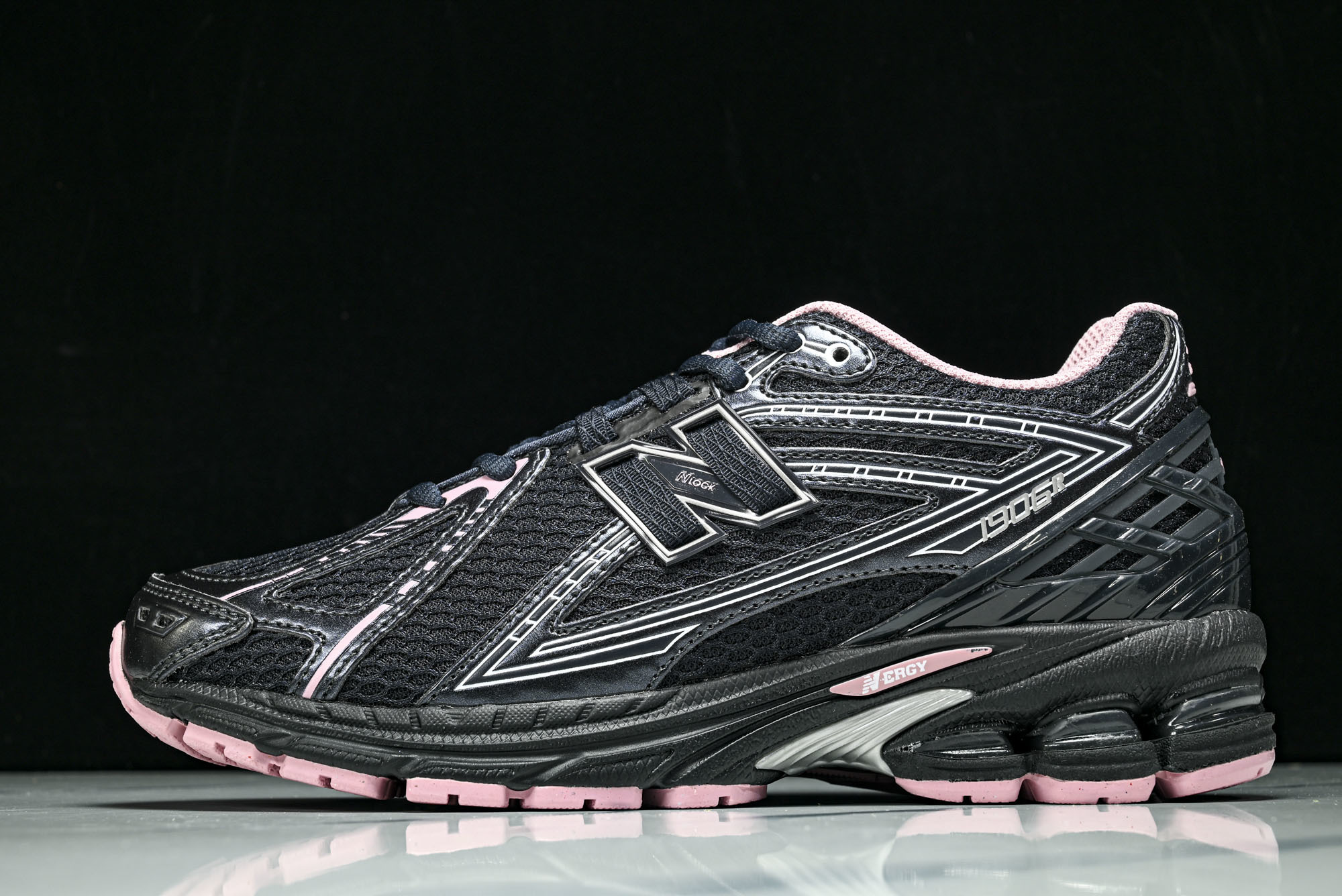 New Balance 1906系列复古老爹风休闲运动慢跑鞋 U1906RCU #YZ010#鞋款灵感源