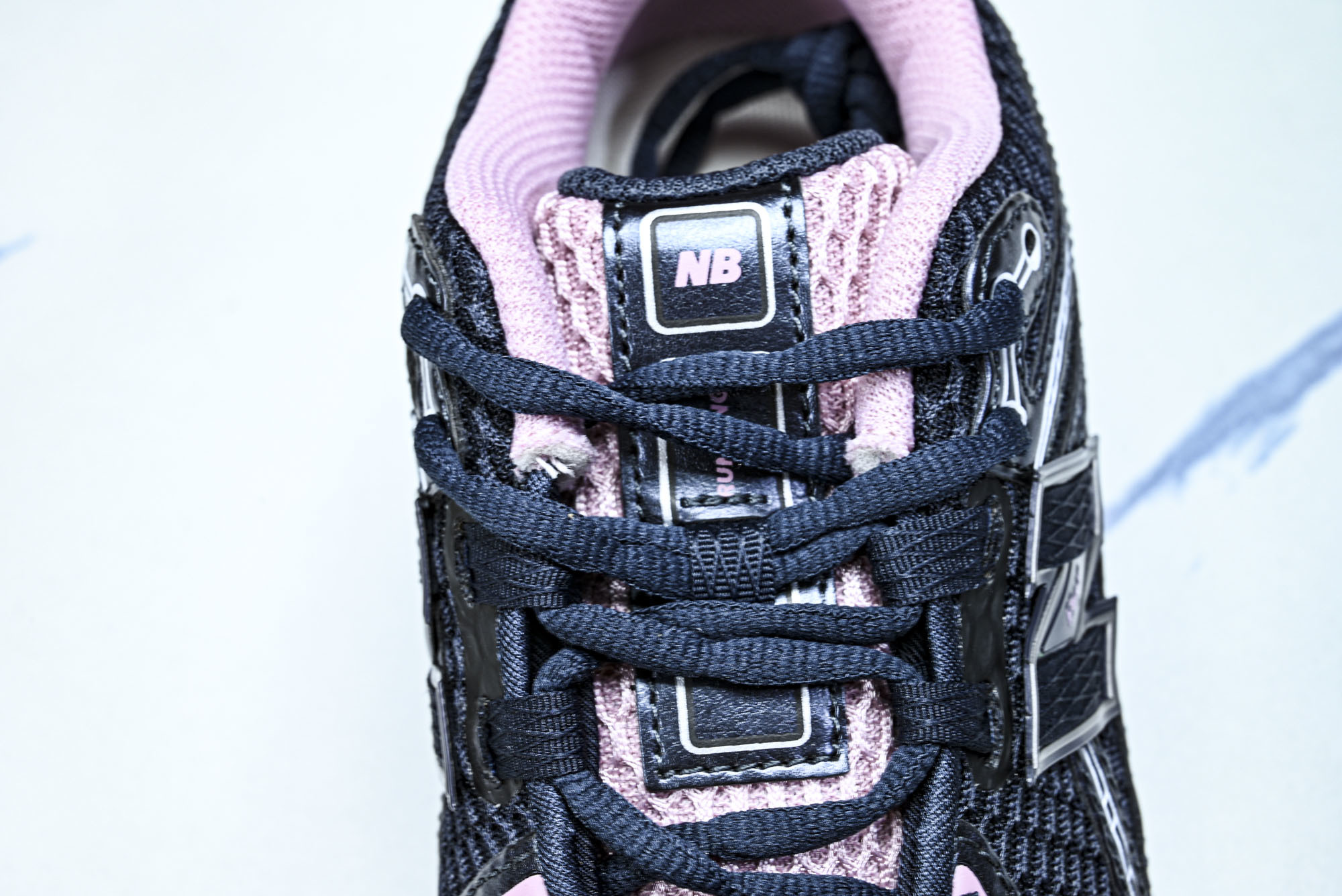 New Balance 1906系列复古老爹风休闲运动慢跑鞋 U1906RCU #YZ010#鞋款灵感源