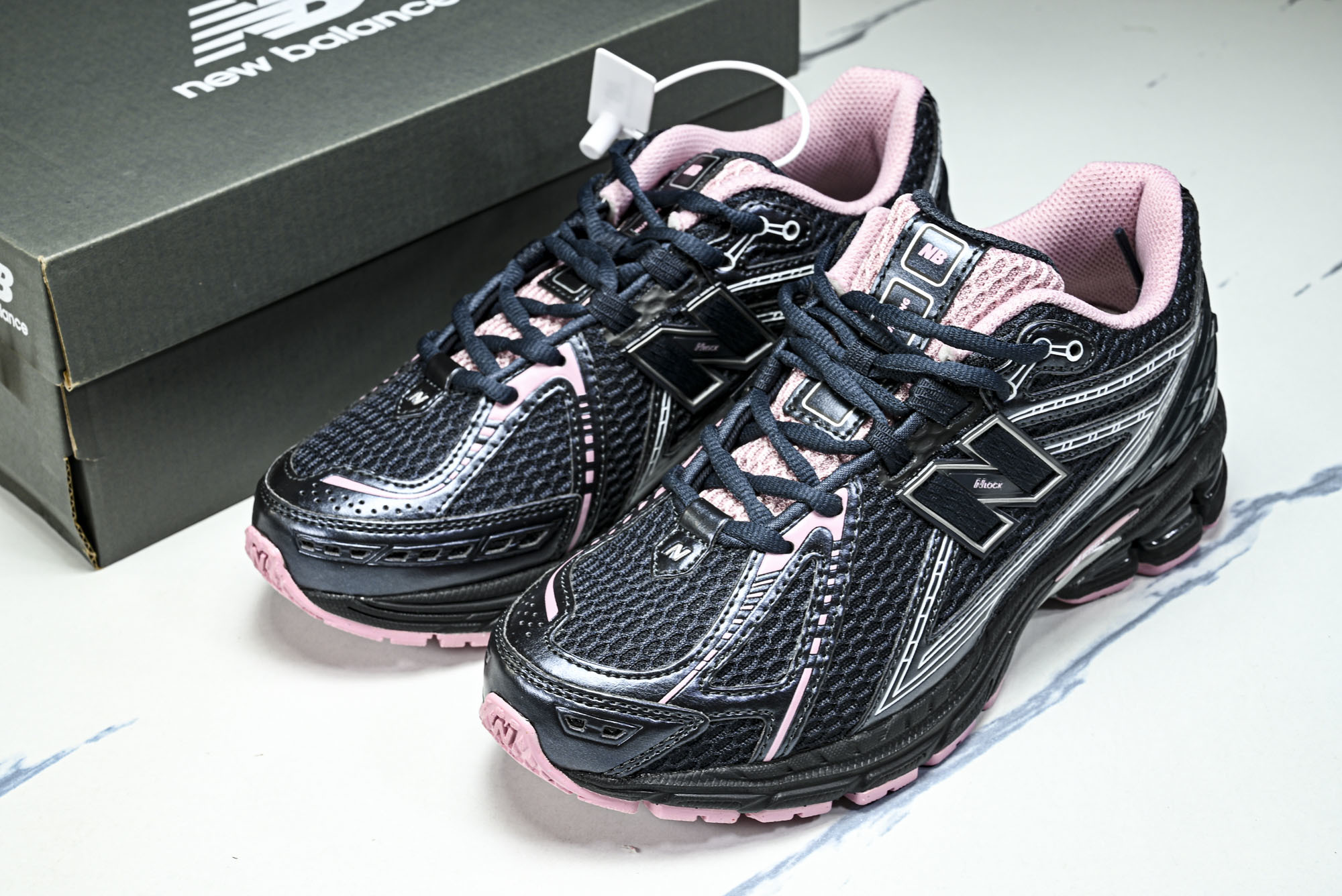 New Balance 1906系列复古老爹风休闲运动慢跑鞋 U1906RCU #YZ010#鞋款灵感源