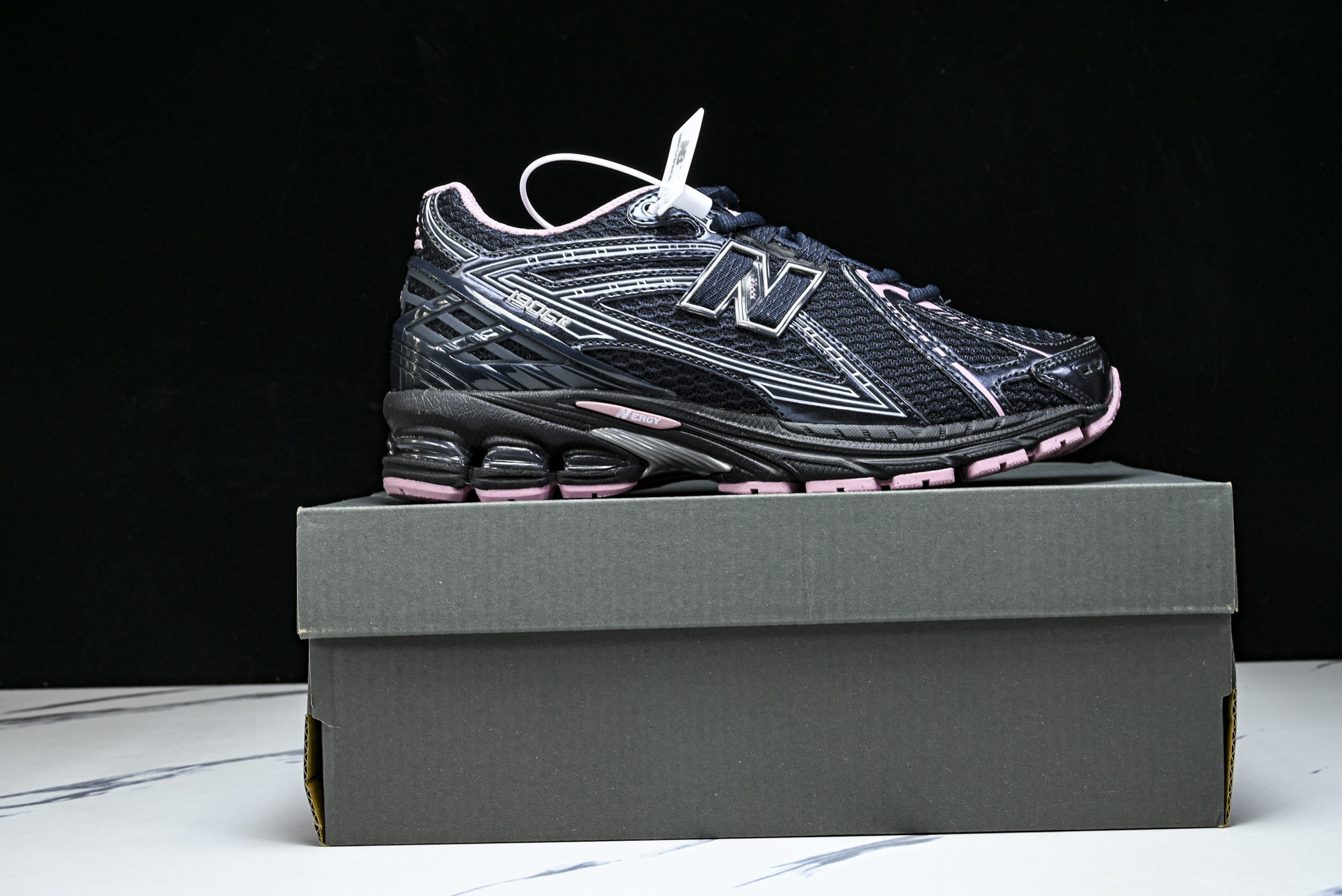 New Balance 1906系列复古老爹风休闲运动慢跑鞋 U1906RCU #YZ010#鞋款灵感源