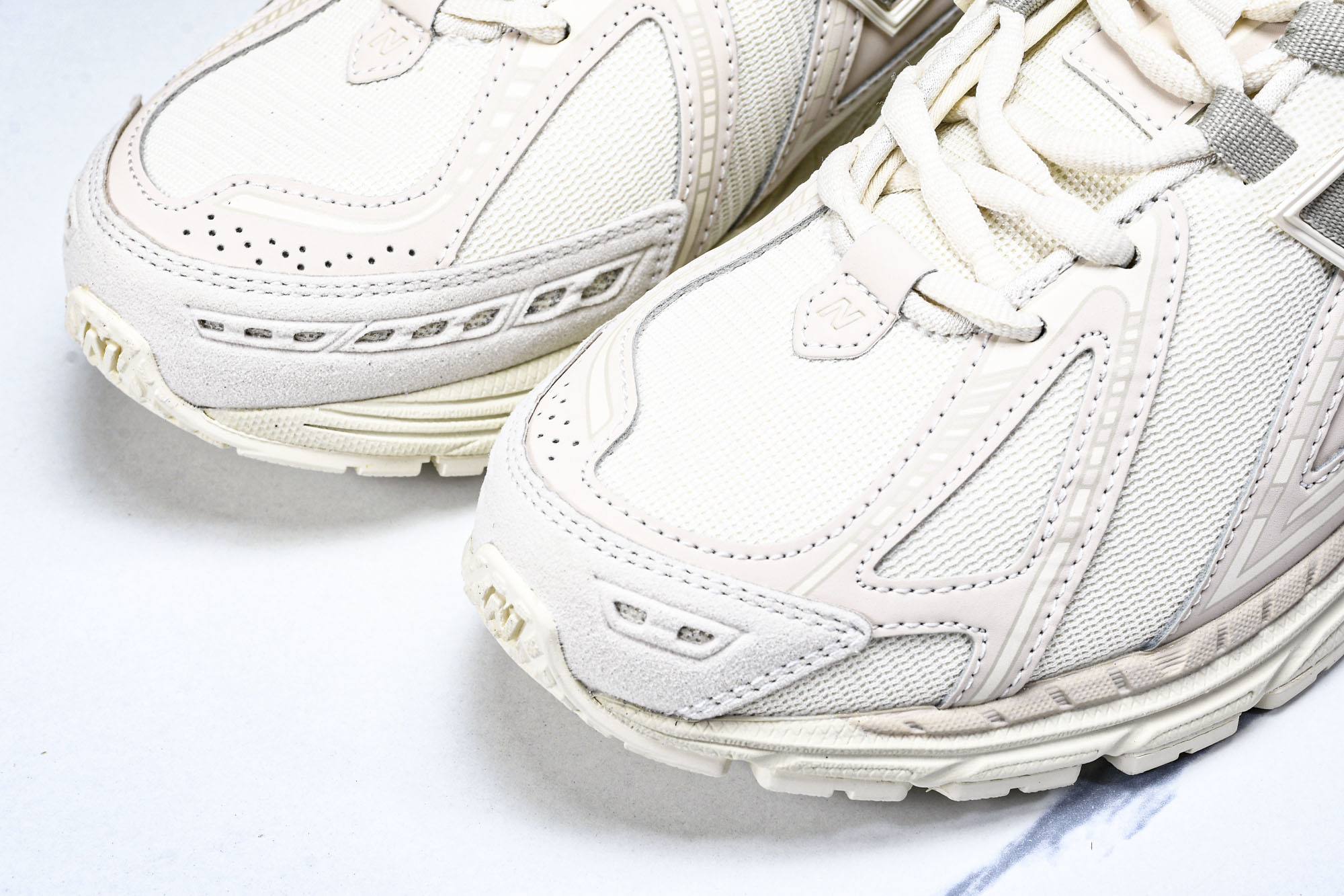 New Balance 1906系列复古老爹风休闲运动慢跑鞋 U1906RLI #YZ01036 36.