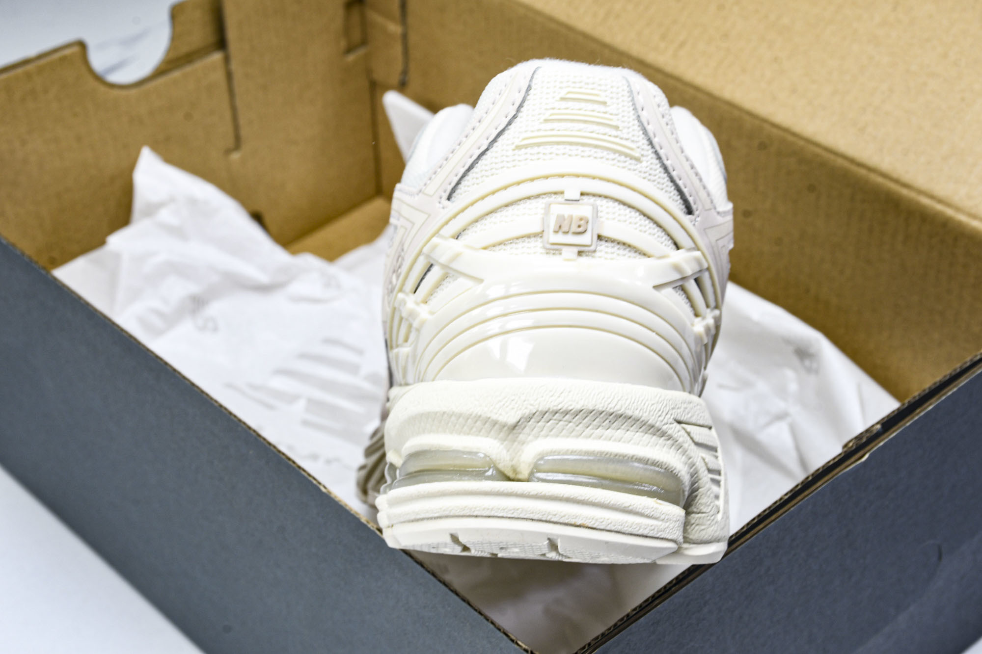 New Balance 1906系列复古老爹风休闲运动慢跑鞋 U1906RLI #YZ01036 36.