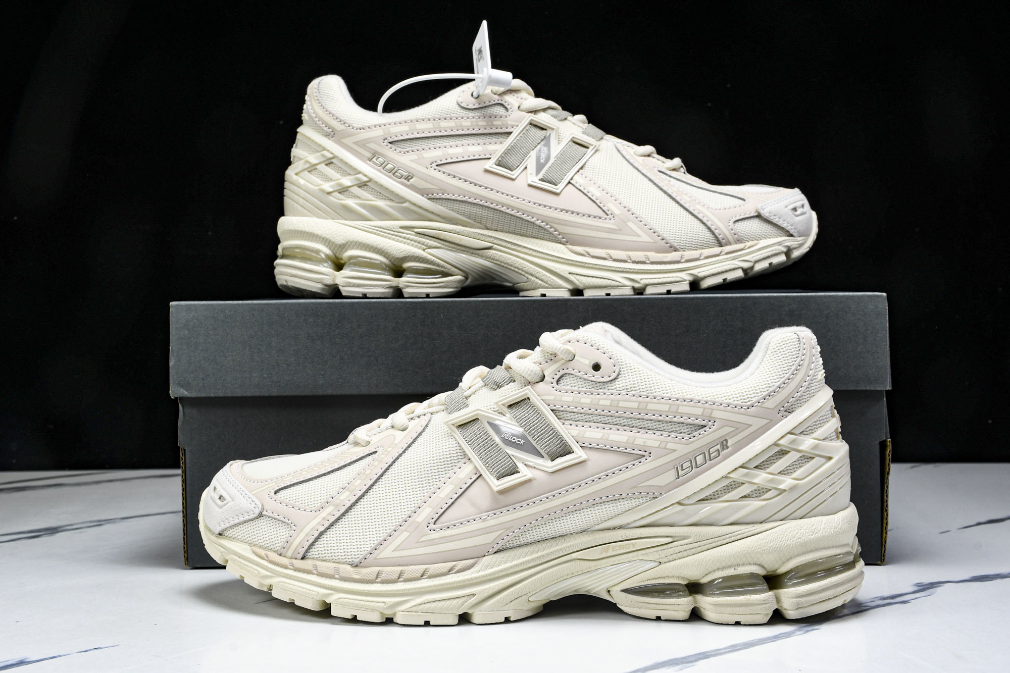 New Balance 1906系列复古老爹风休闲运动慢跑鞋 U1906RLI #YZ01036 36.
