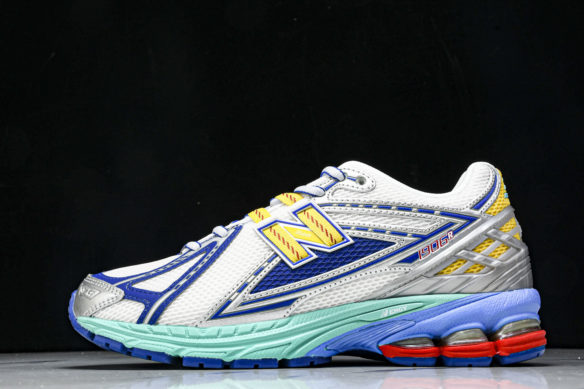 New Balance 1906系列复古老爹风休闲运动慢跑鞋 U1906RMS #YZ010#鞋款灵感源
