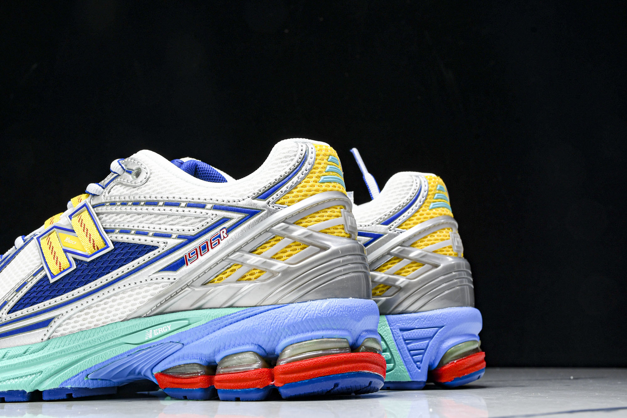 New Balance 1906系列复古老爹风休闲运动慢跑鞋 U1906RMS #YZ010#鞋款灵感源