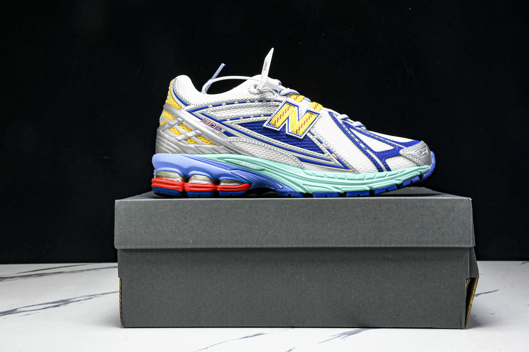 New Balance 1906系列复古老爹风休闲运动慢跑鞋 U1906RMS #YZ010#鞋款灵感源