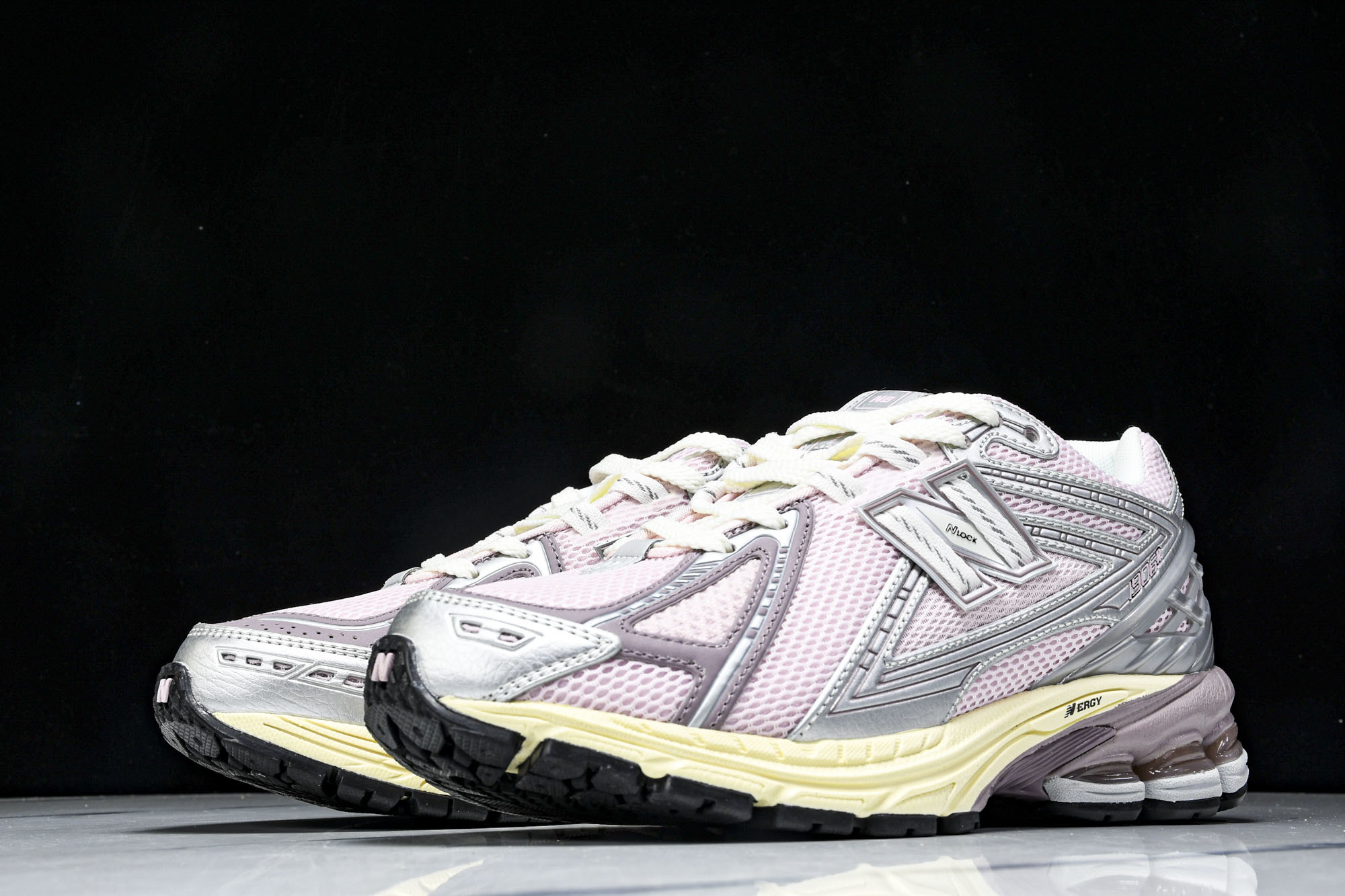 New Balance 1906系列复古老爹风休闲运动慢跑鞋 U1906RNF #YZ010#鞋款灵感源