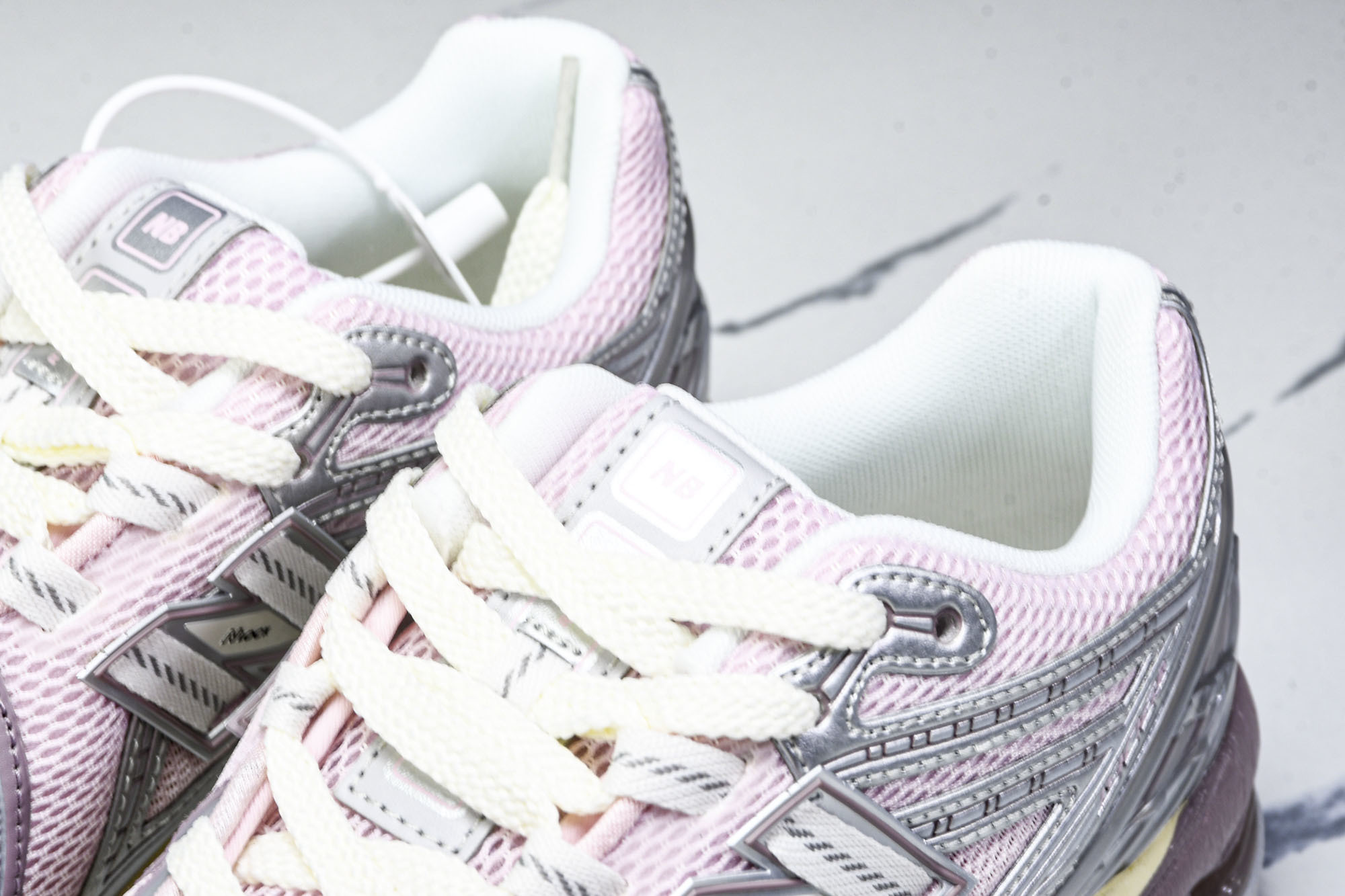 New Balance 1906系列复古老爹风休闲运动慢跑鞋 U1906RNF #YZ010#鞋款灵感源