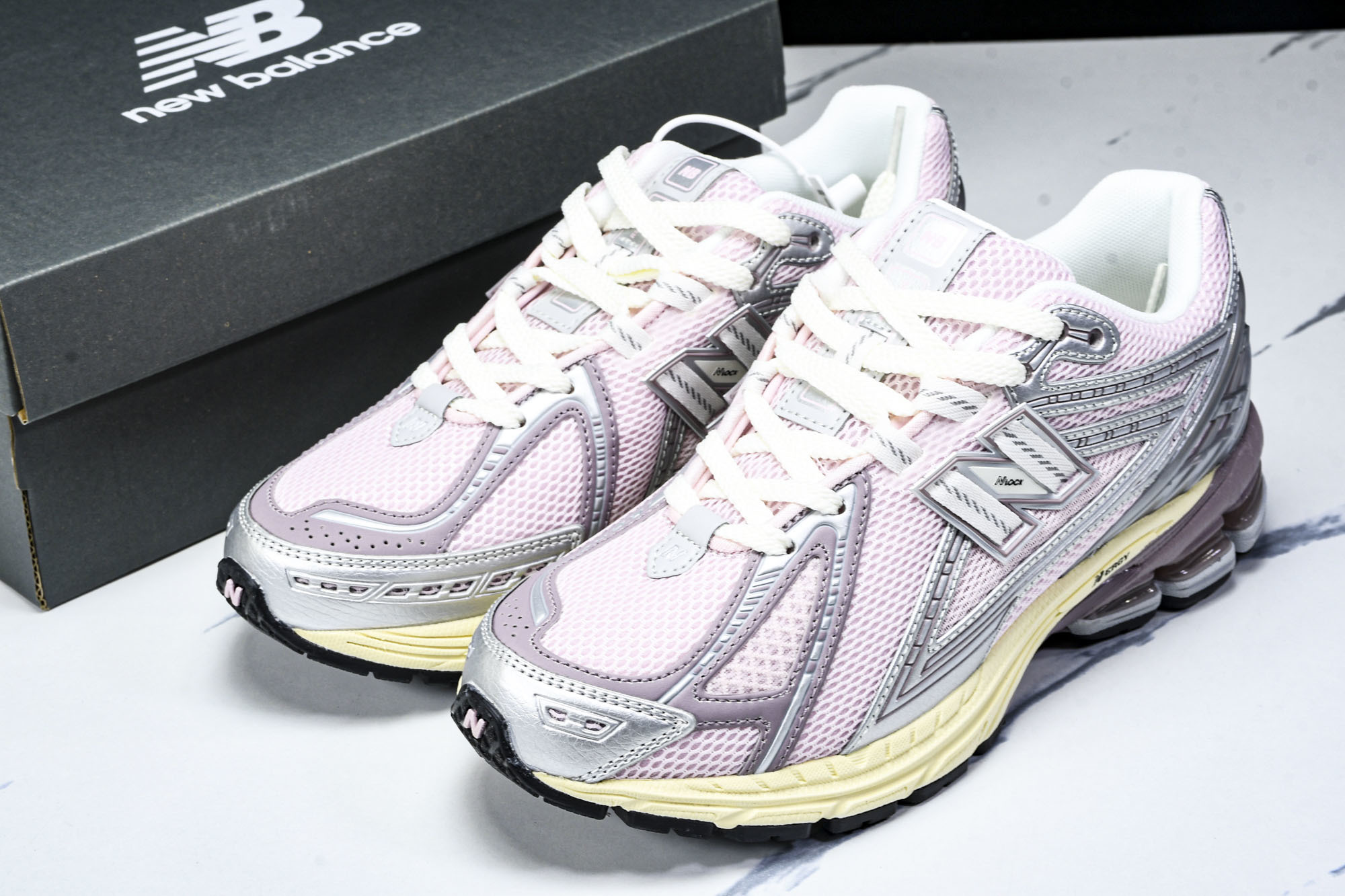 New Balance 1906系列复古老爹风休闲运动慢跑鞋 U1906RNF #YZ010#鞋款灵感源
